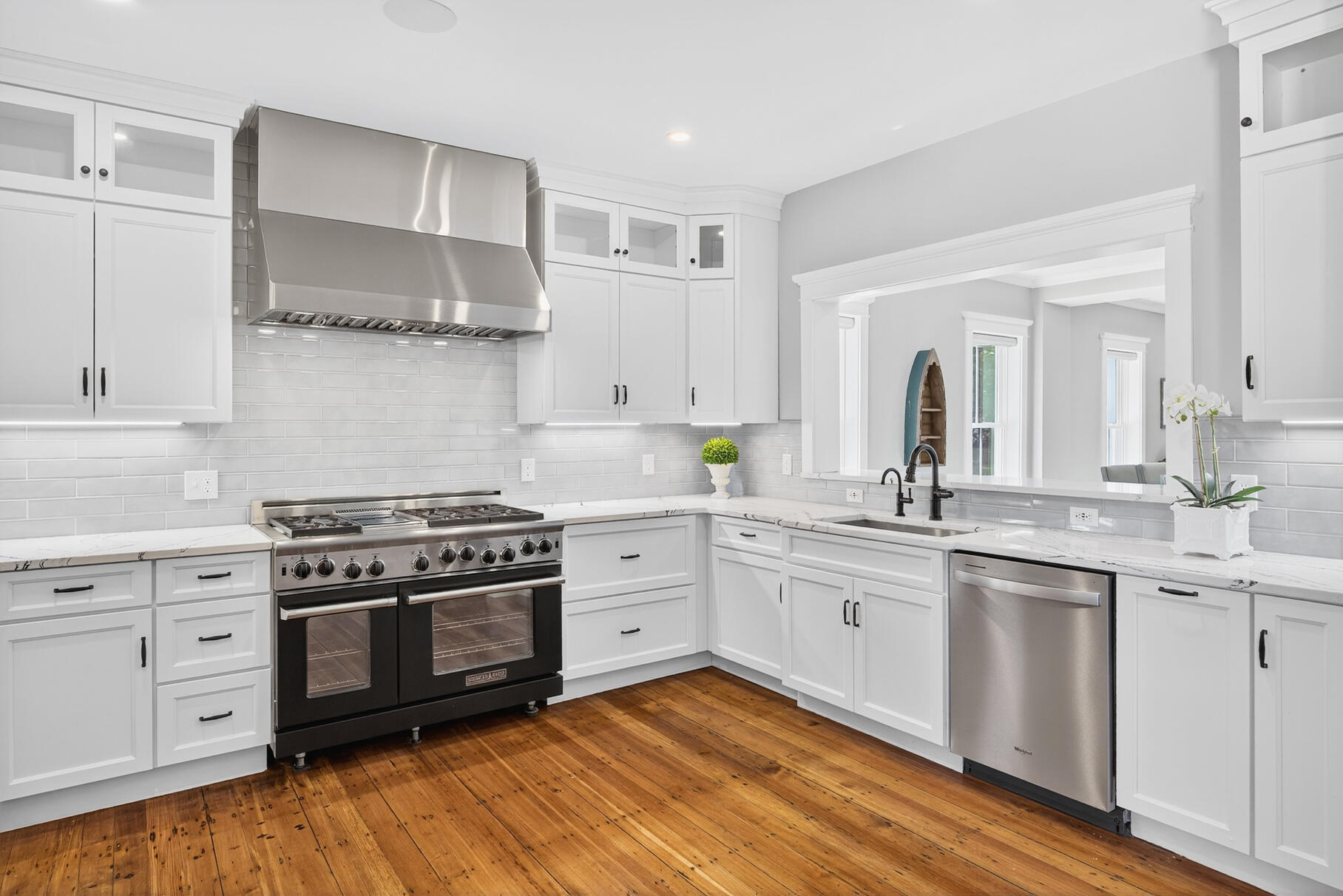 48 Red Brook Harbor Road