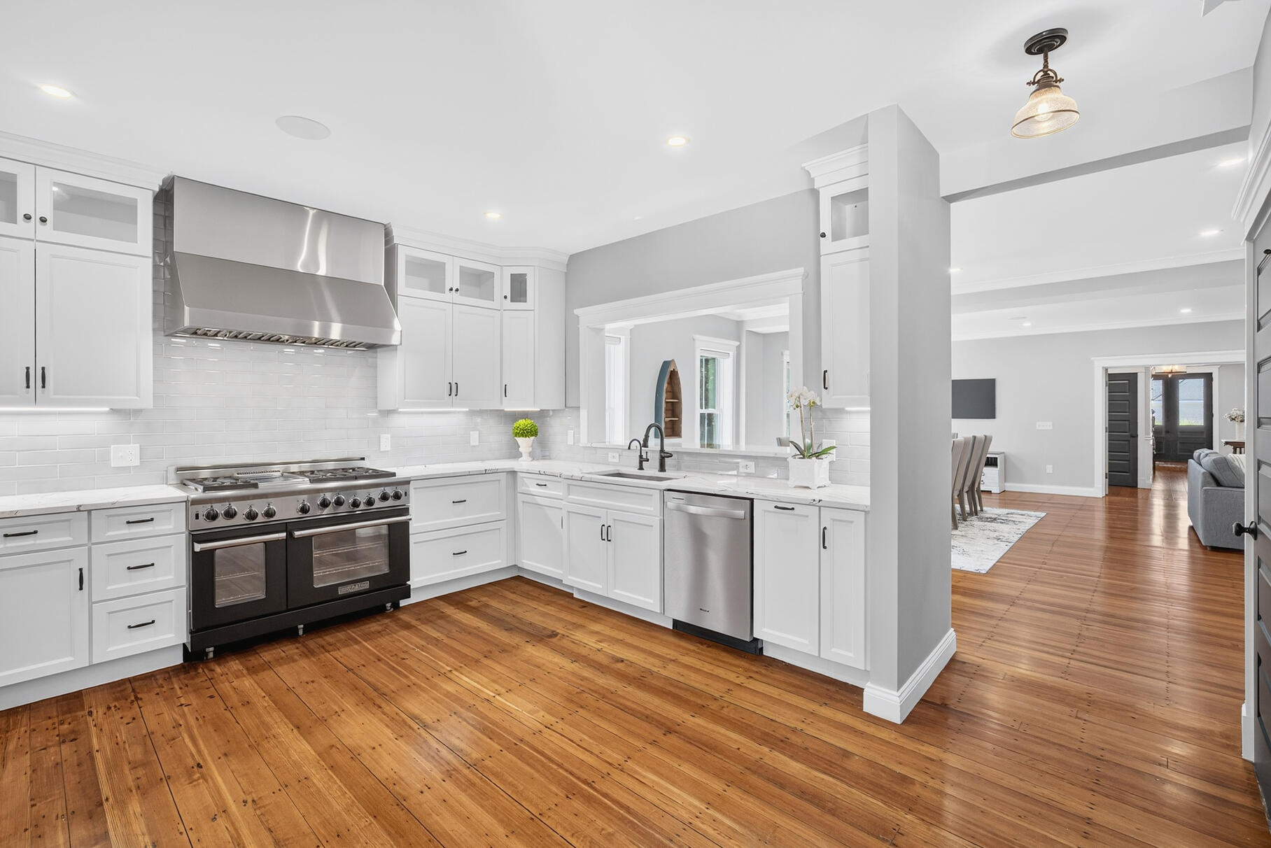 48 Red Brook Harbor Road