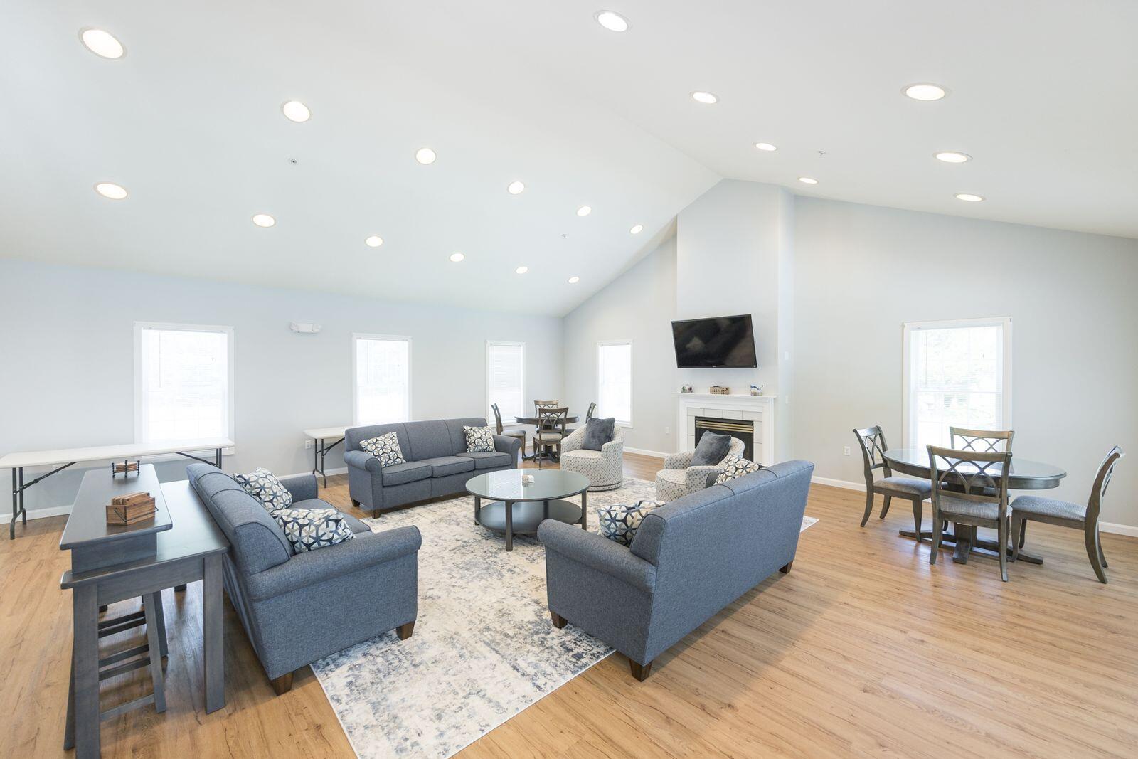 16 Gold Leaf Lane UNIT 16