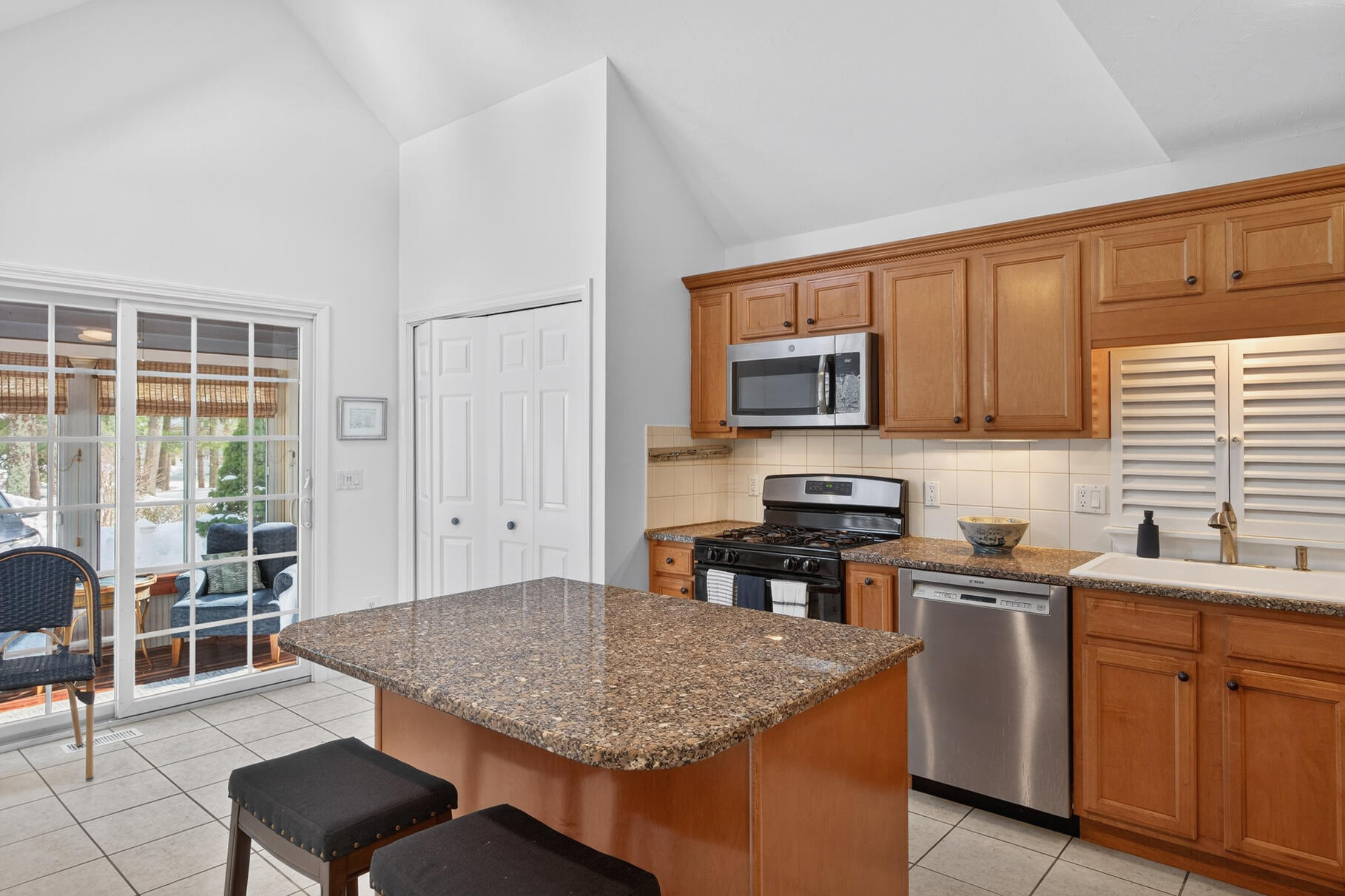 16 Gold Leaf Lane UNIT 16