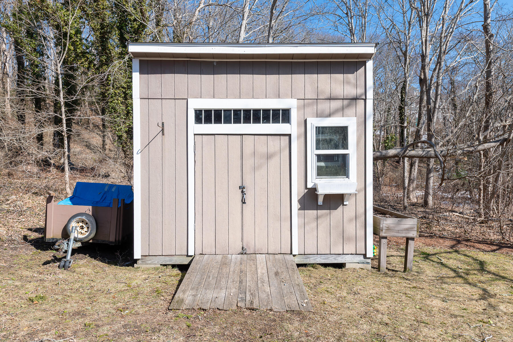 537 W Falmouth Highway