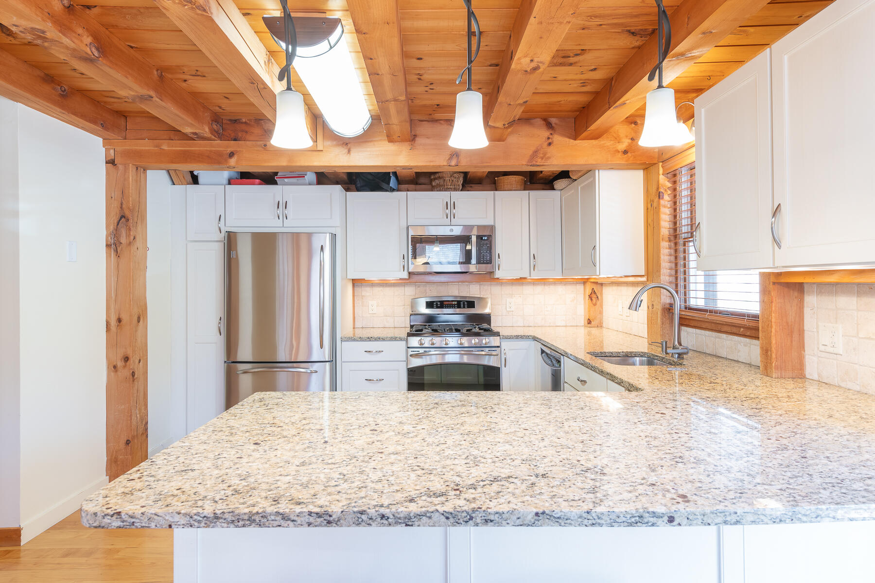 537 W Falmouth Highway