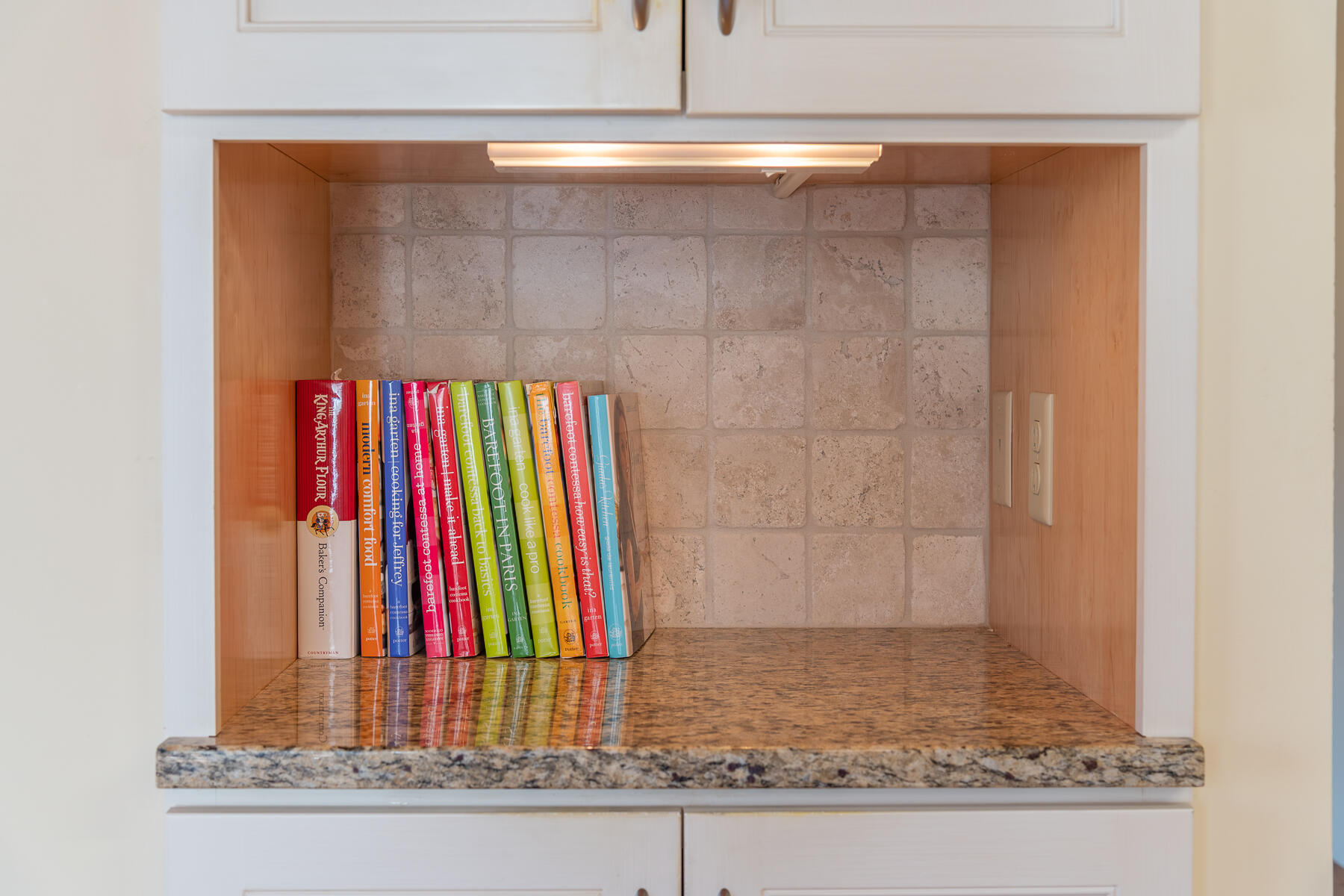 537 W Falmouth Highway