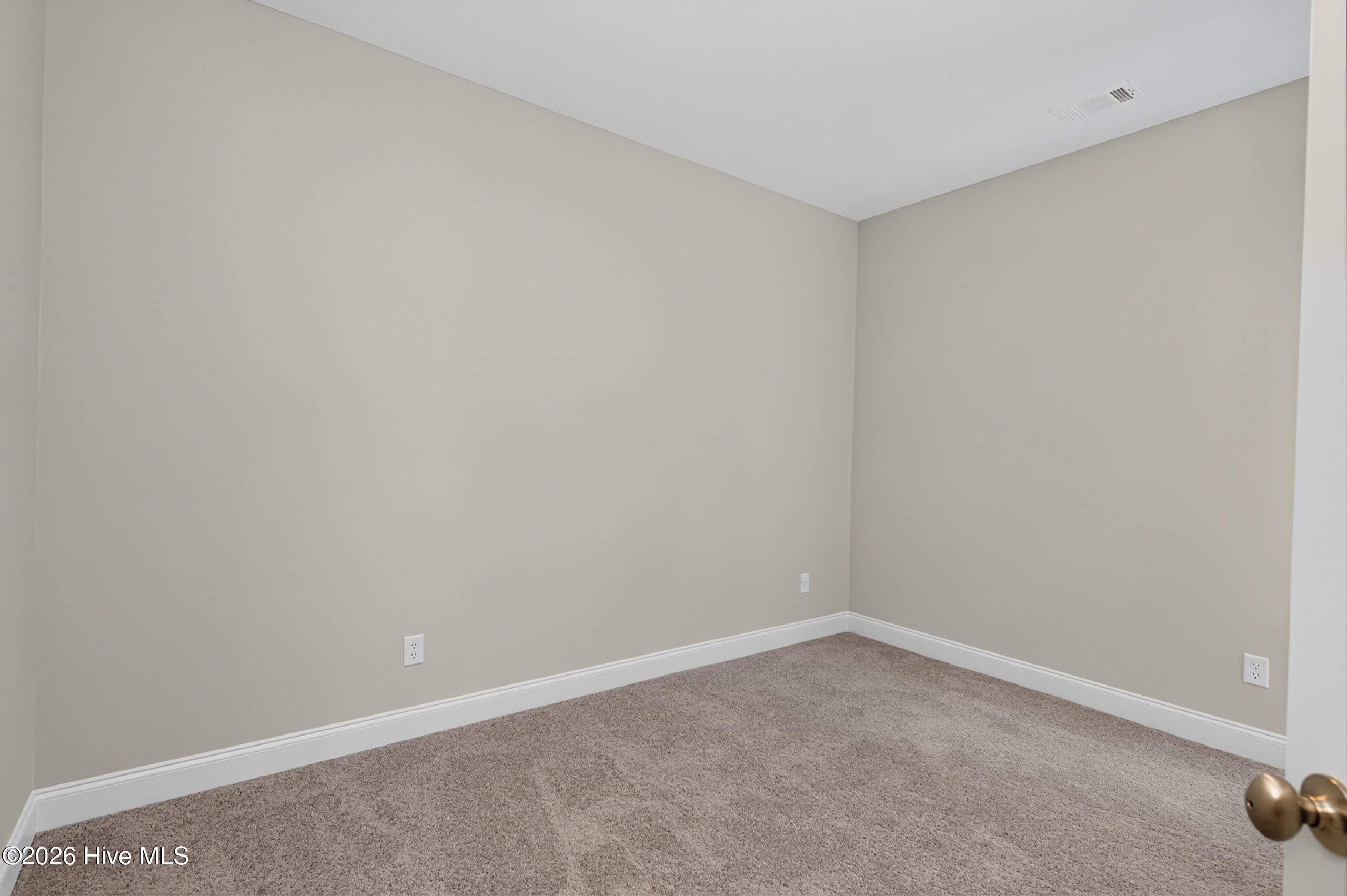 590 Pherson Street L102