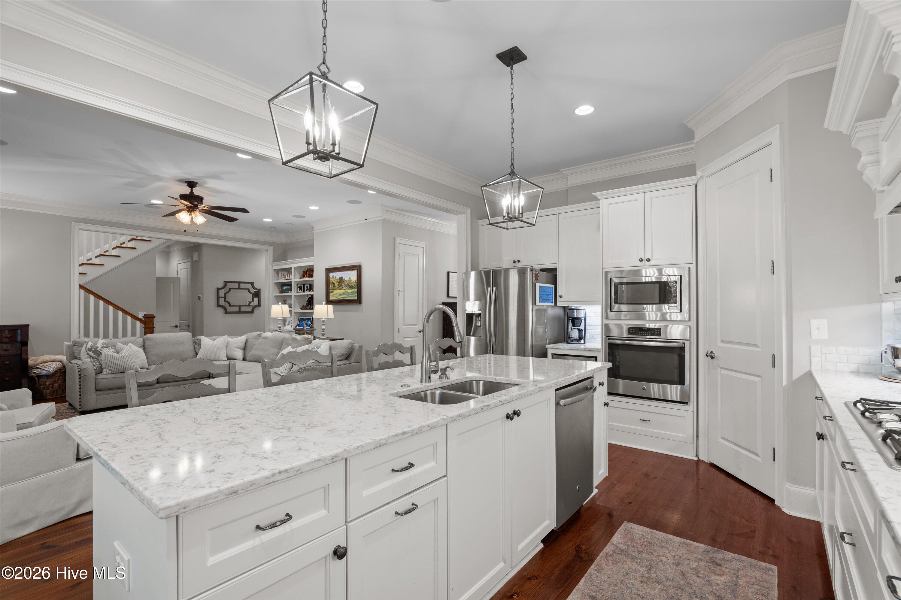 205 Dixon Court