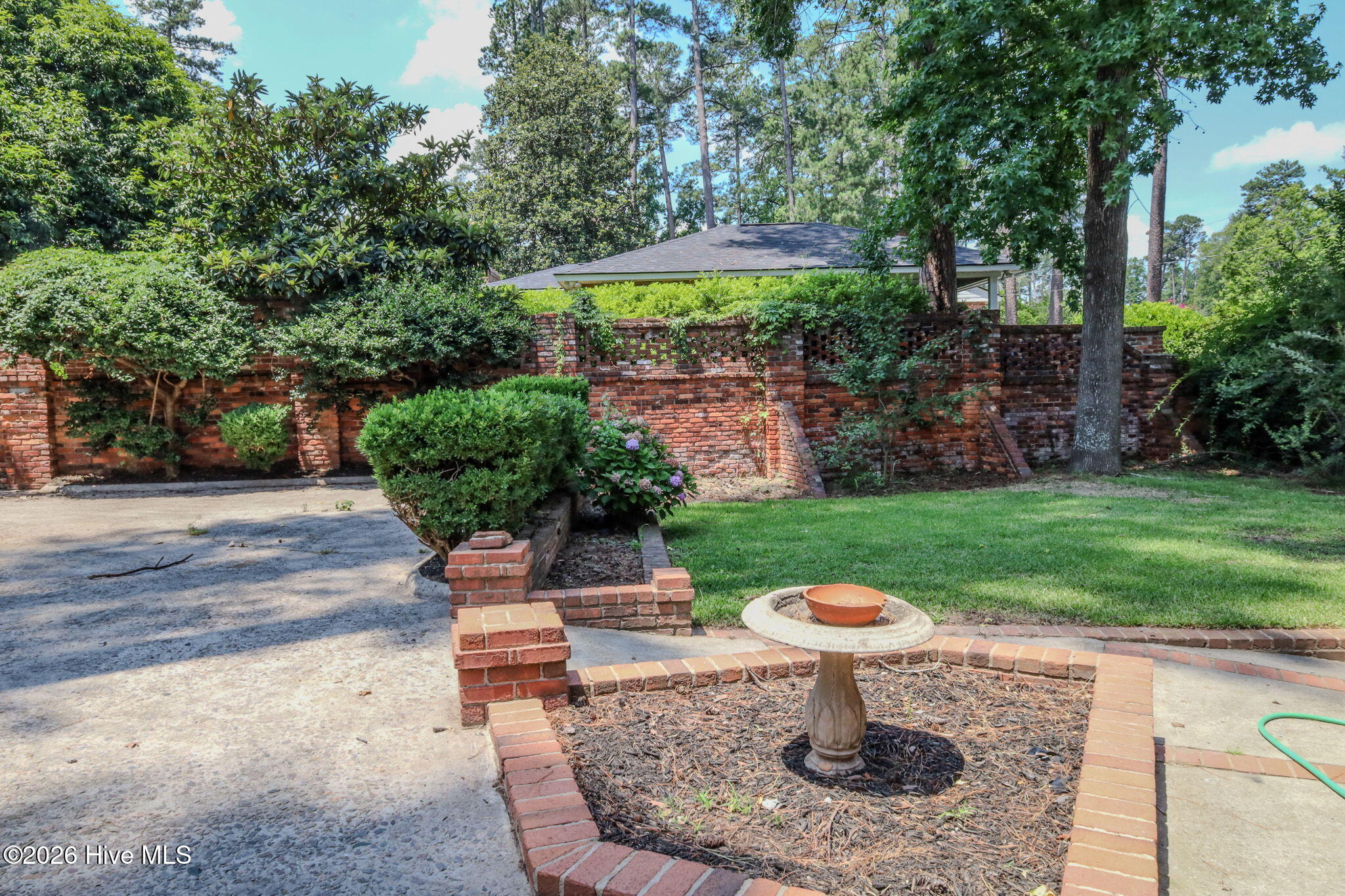 711 Oberlin Road
