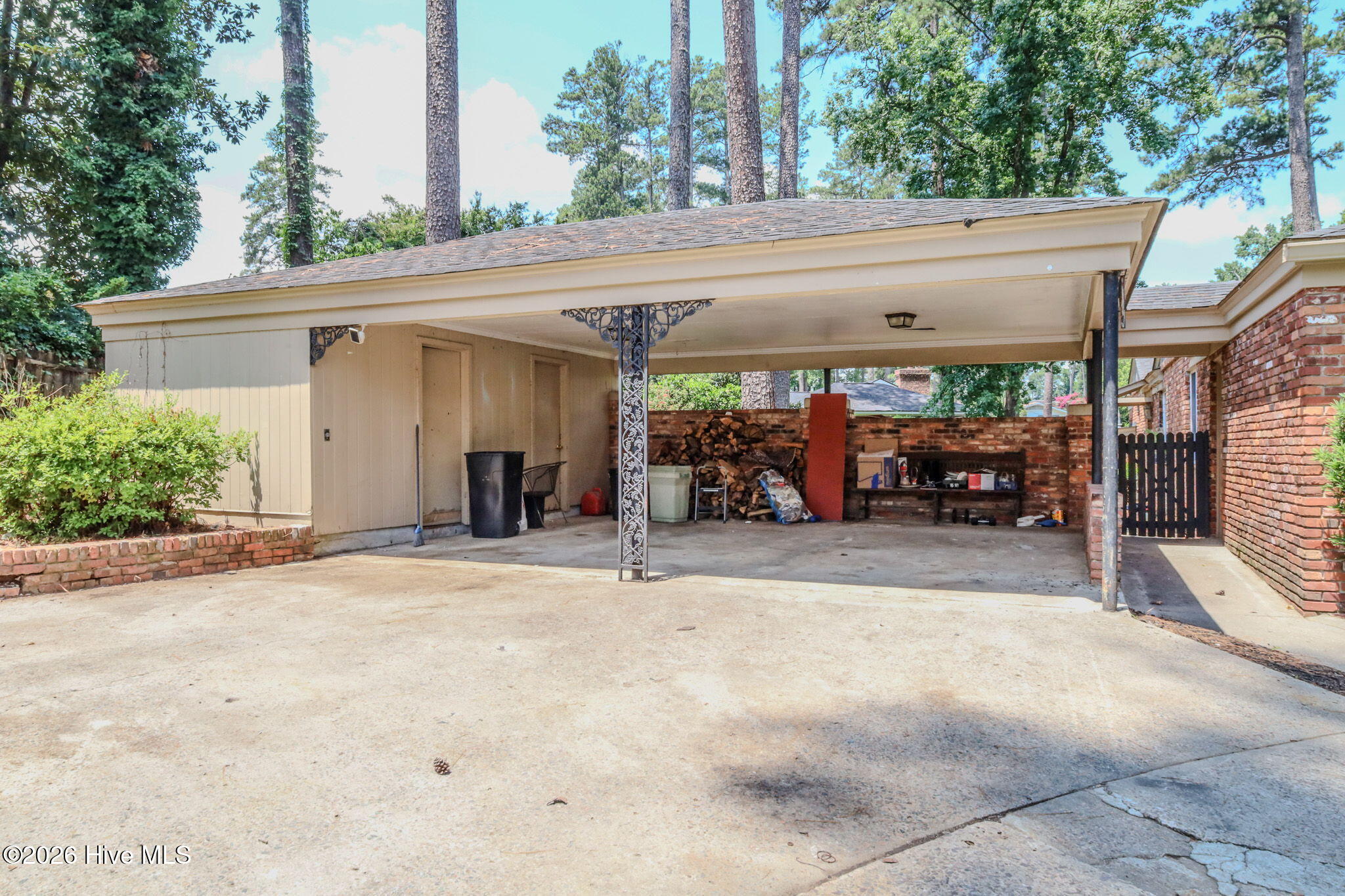 711 Oberlin Road