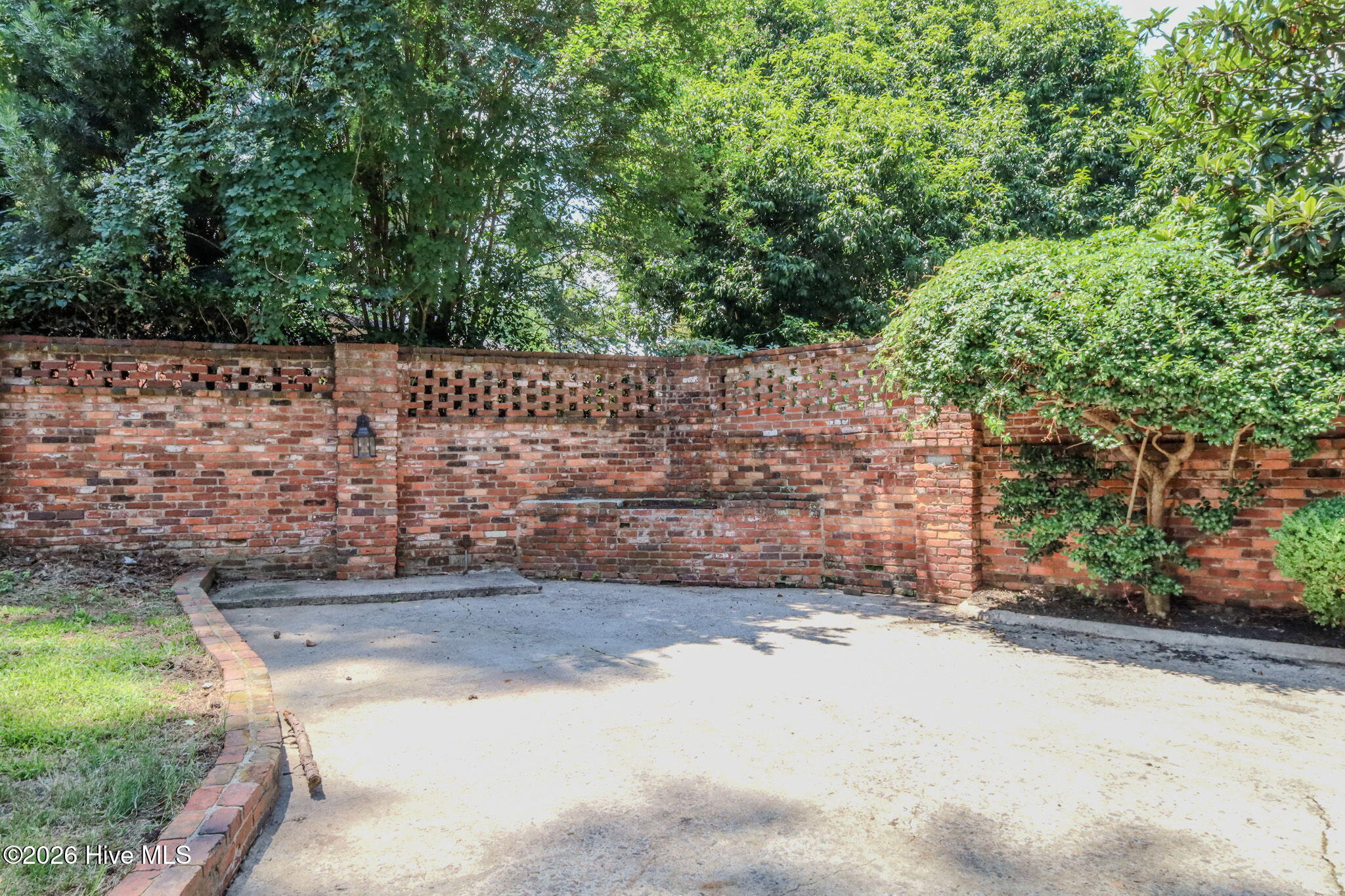 711 Oberlin Road