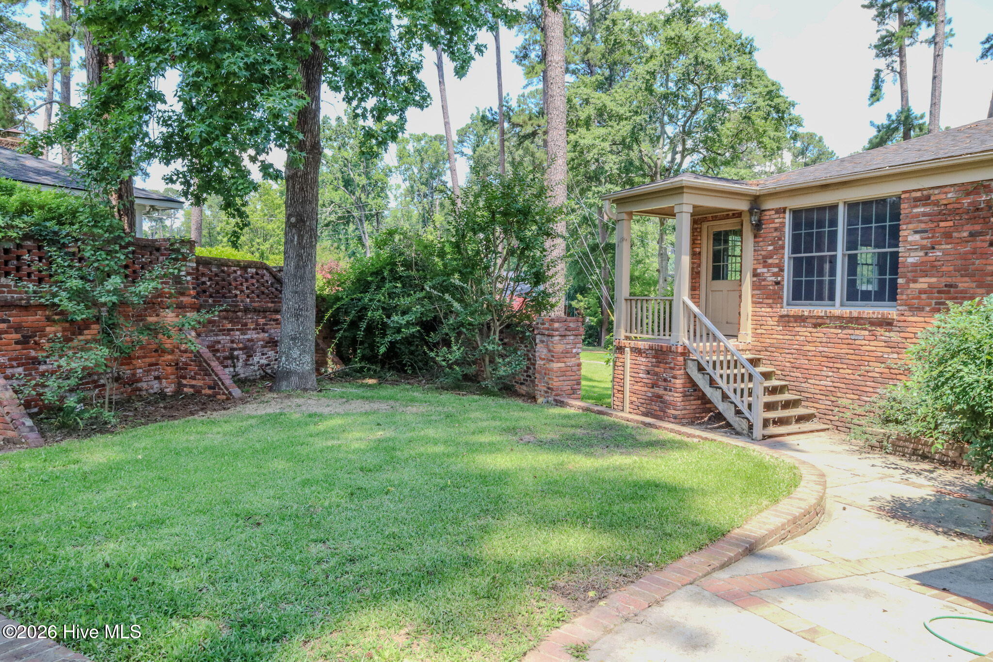 711 Oberlin Road