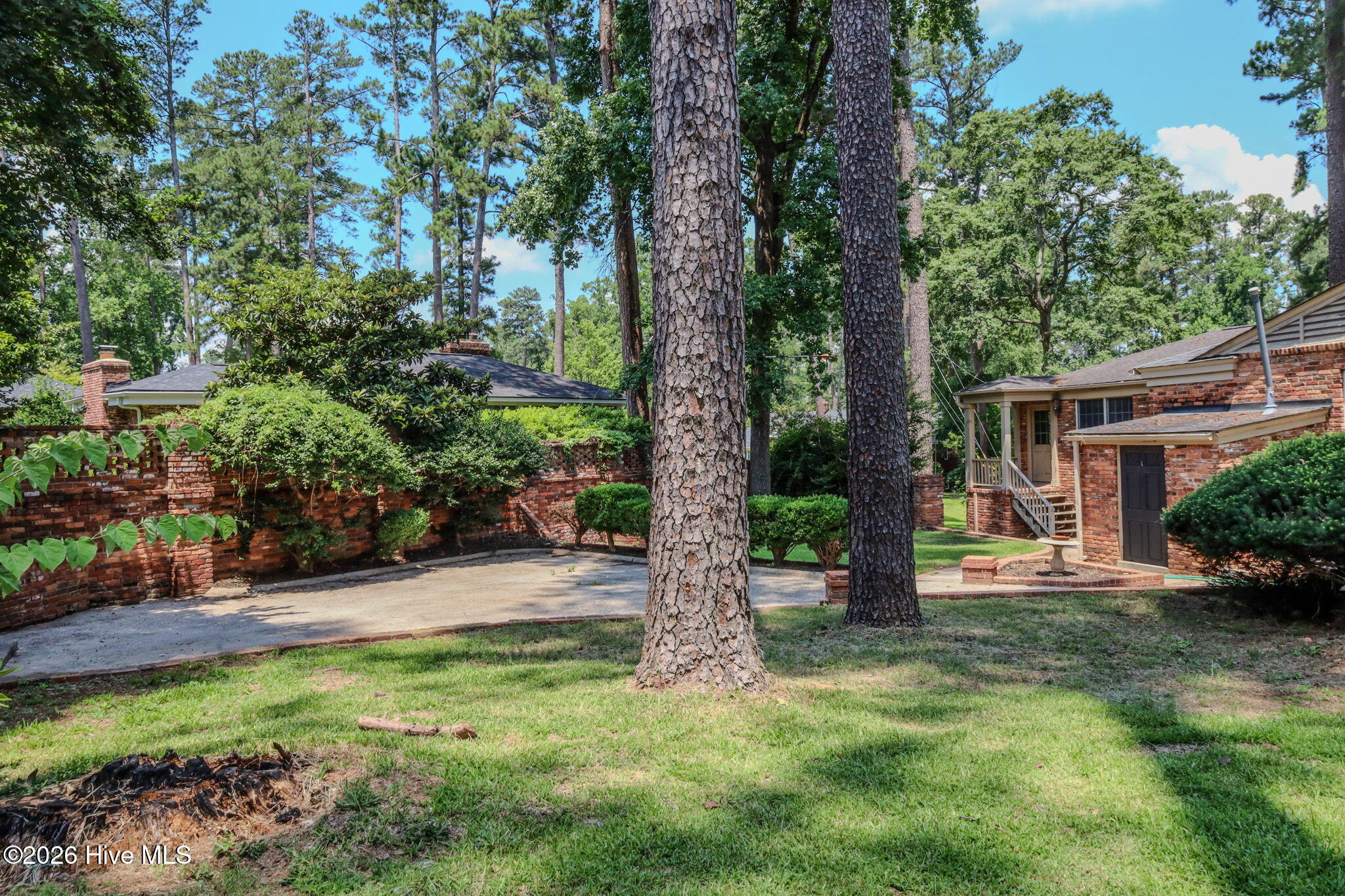 711 Oberlin Road