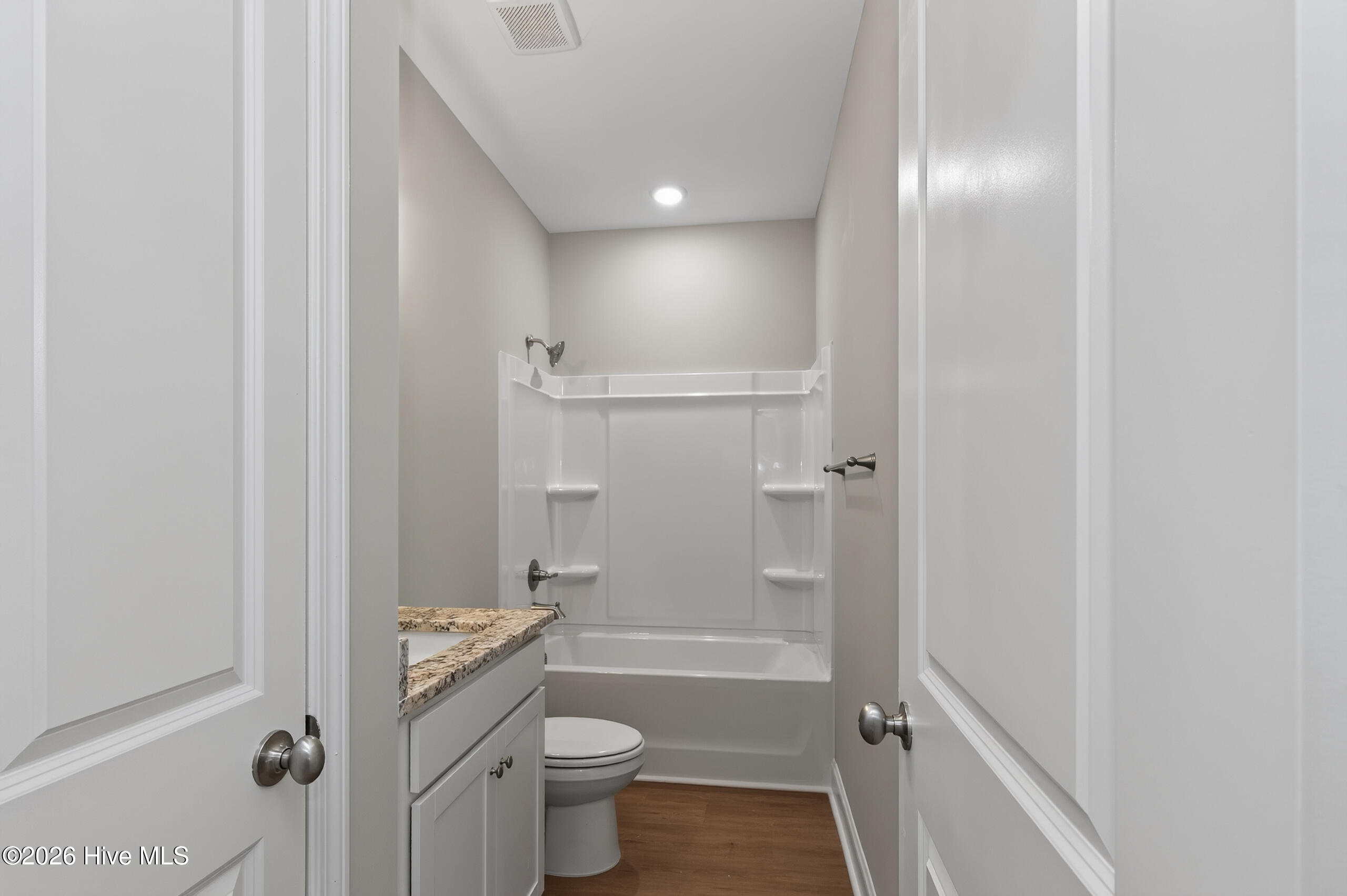 587 Pherson Street L59