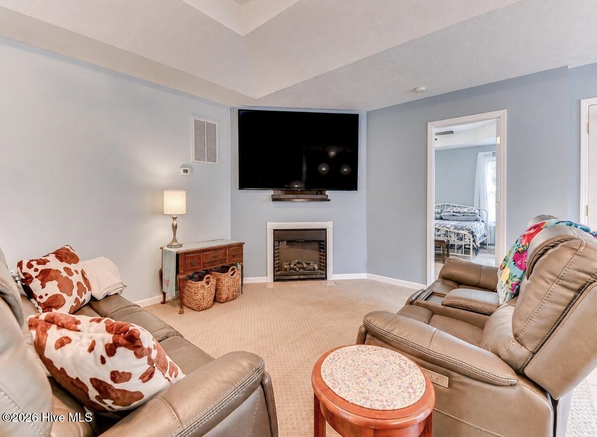 7 Deer Drive