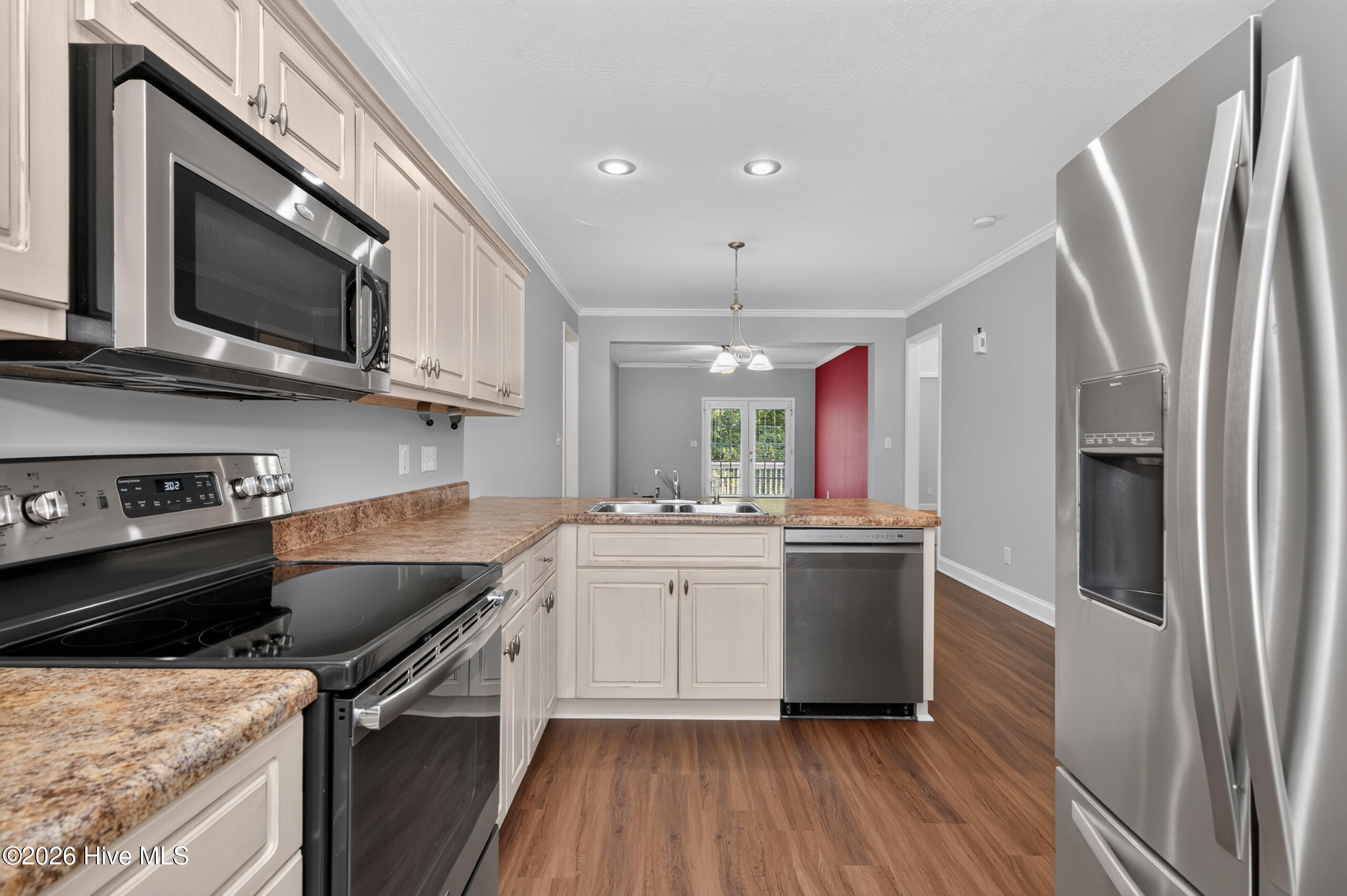 323 Bowen Falls