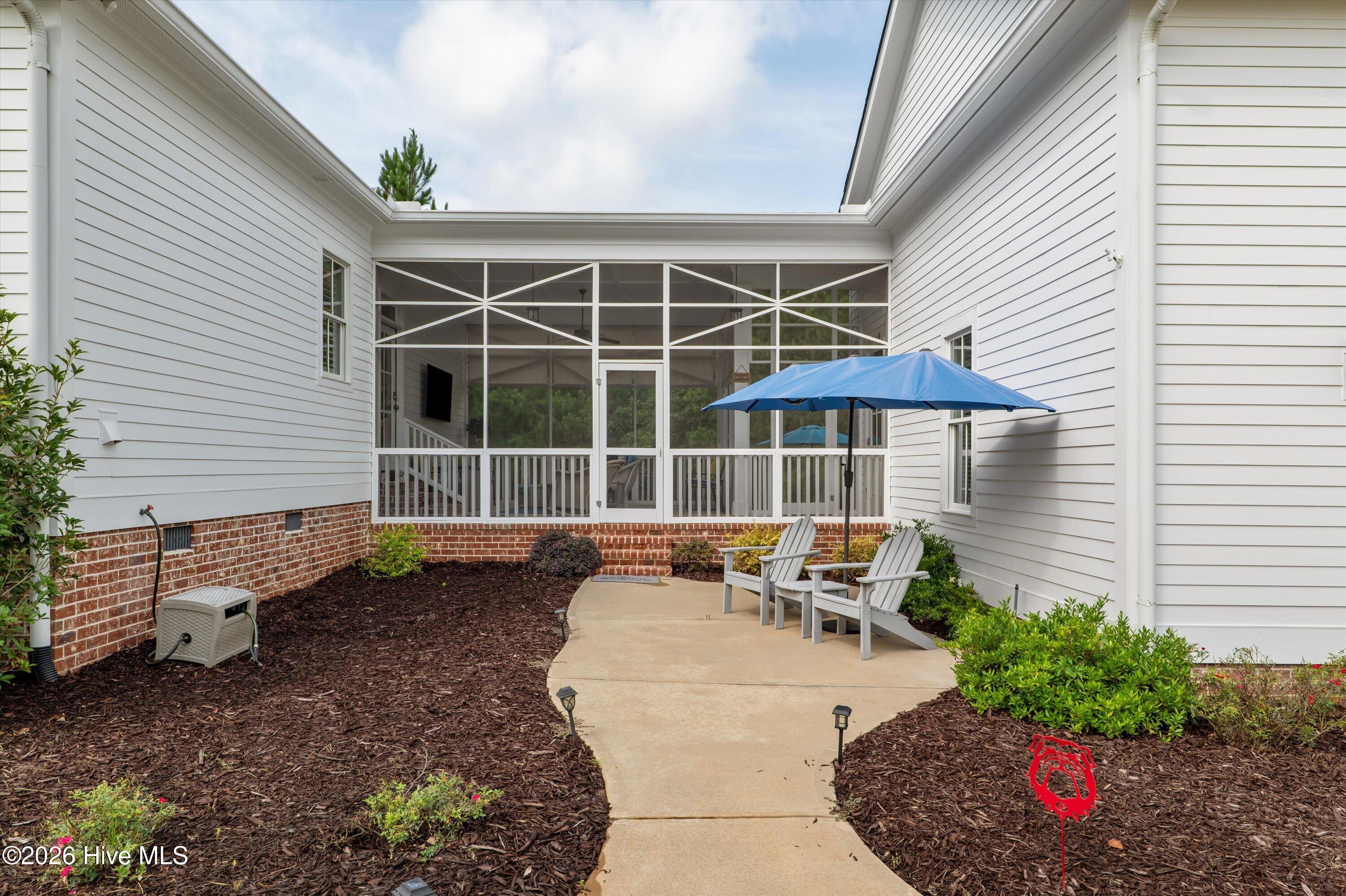 2041 Egret Circle