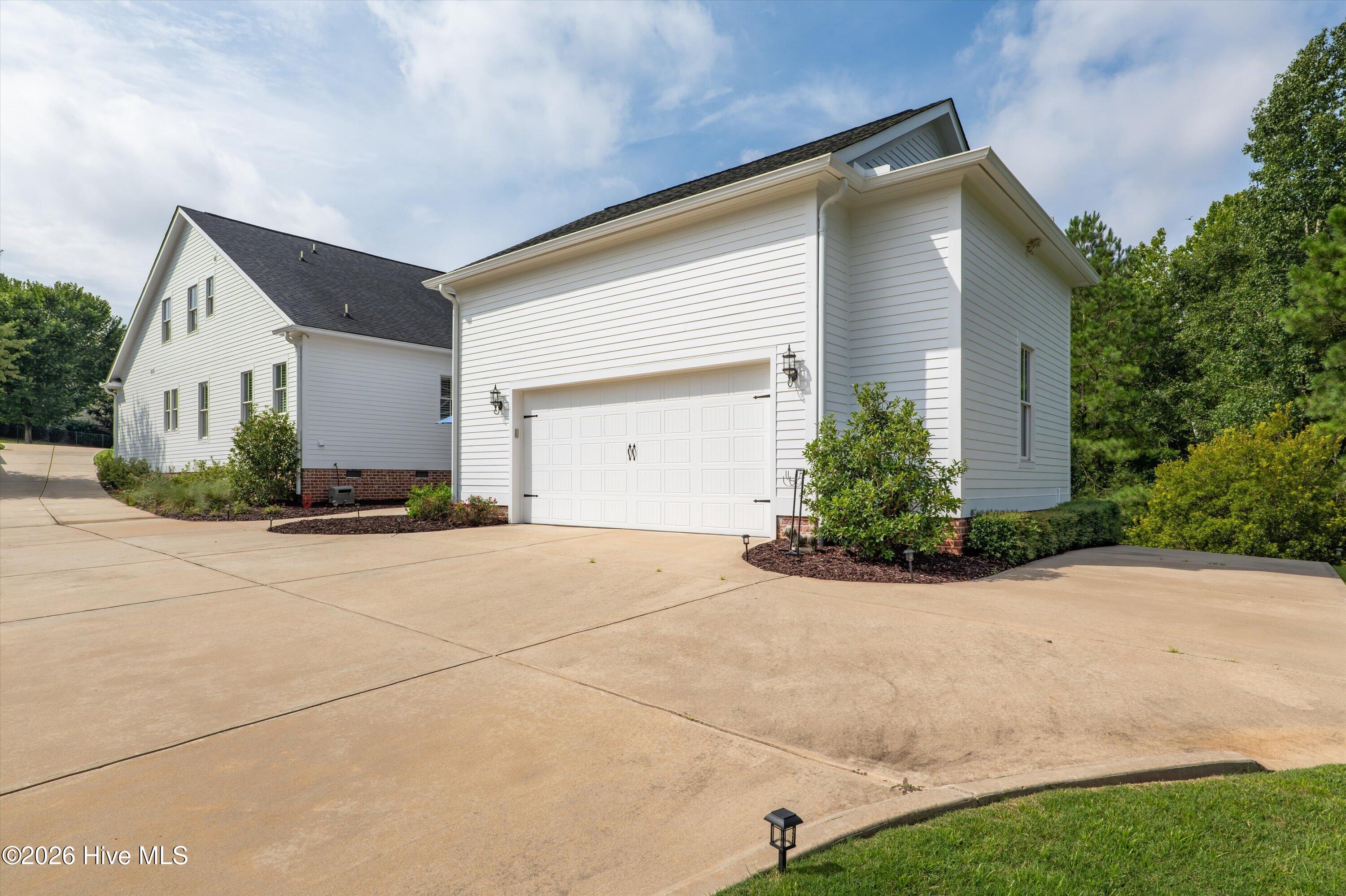 2041 Egret Circle