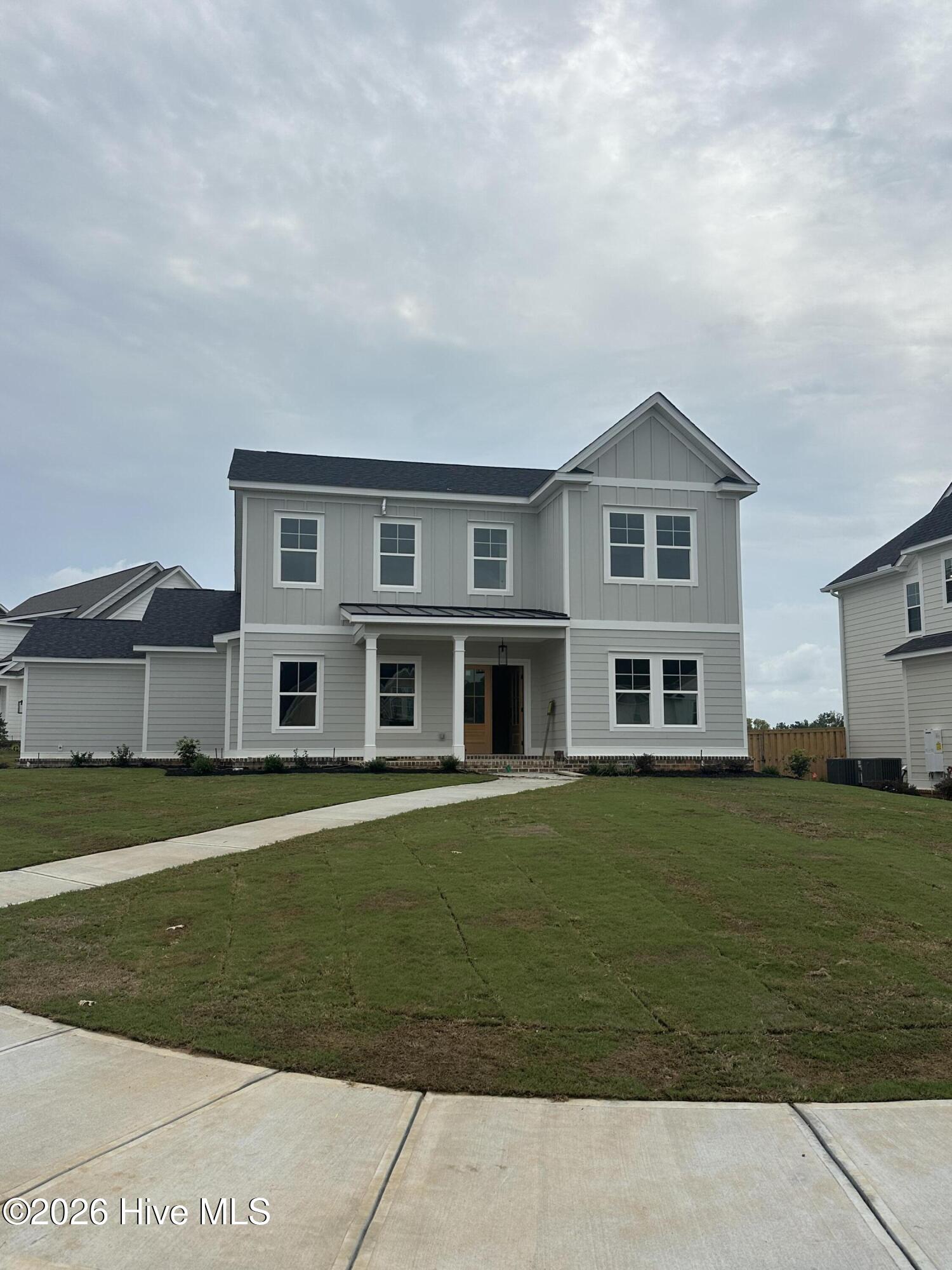 458 Woodlawn Street