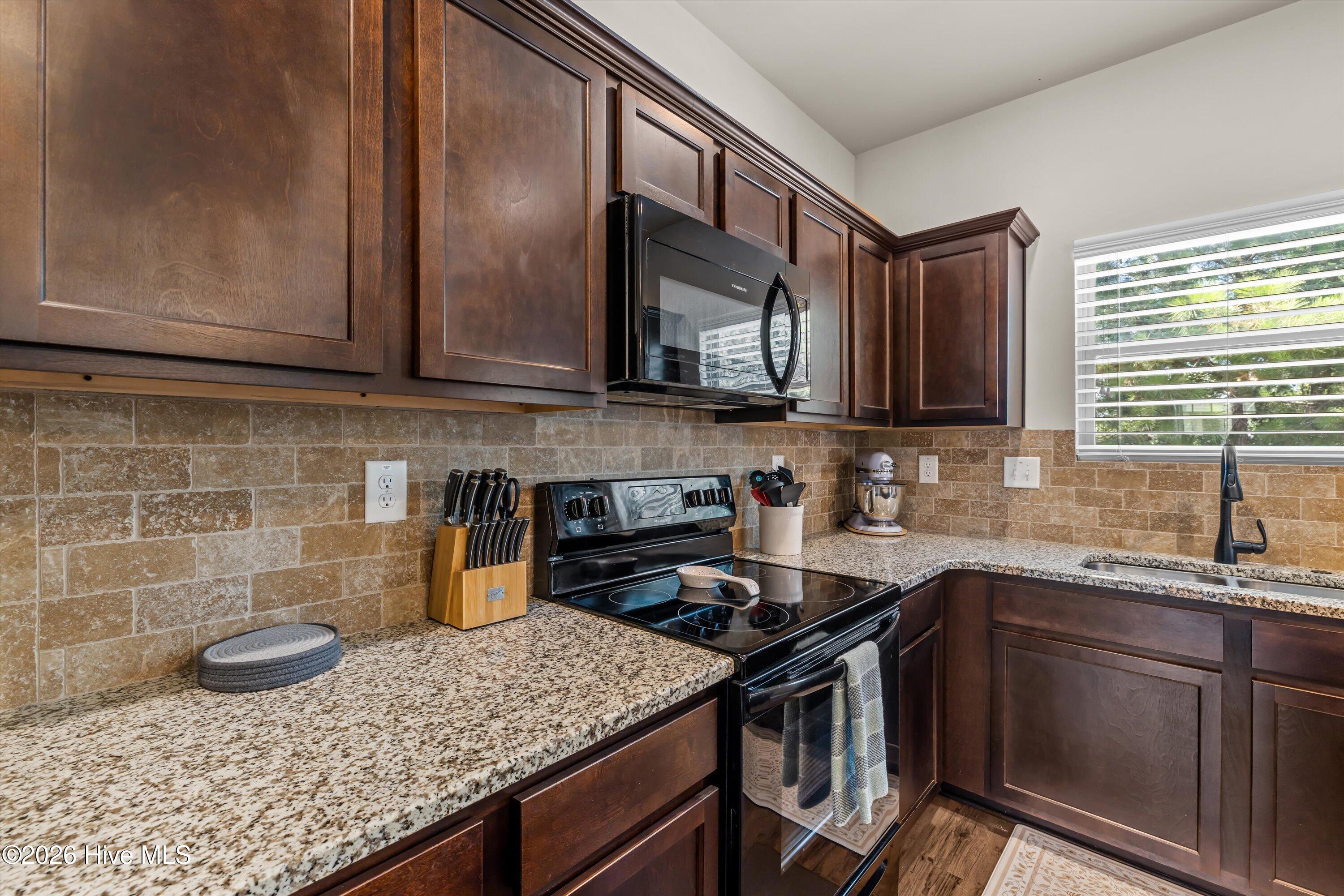 211 Hazelwood Court