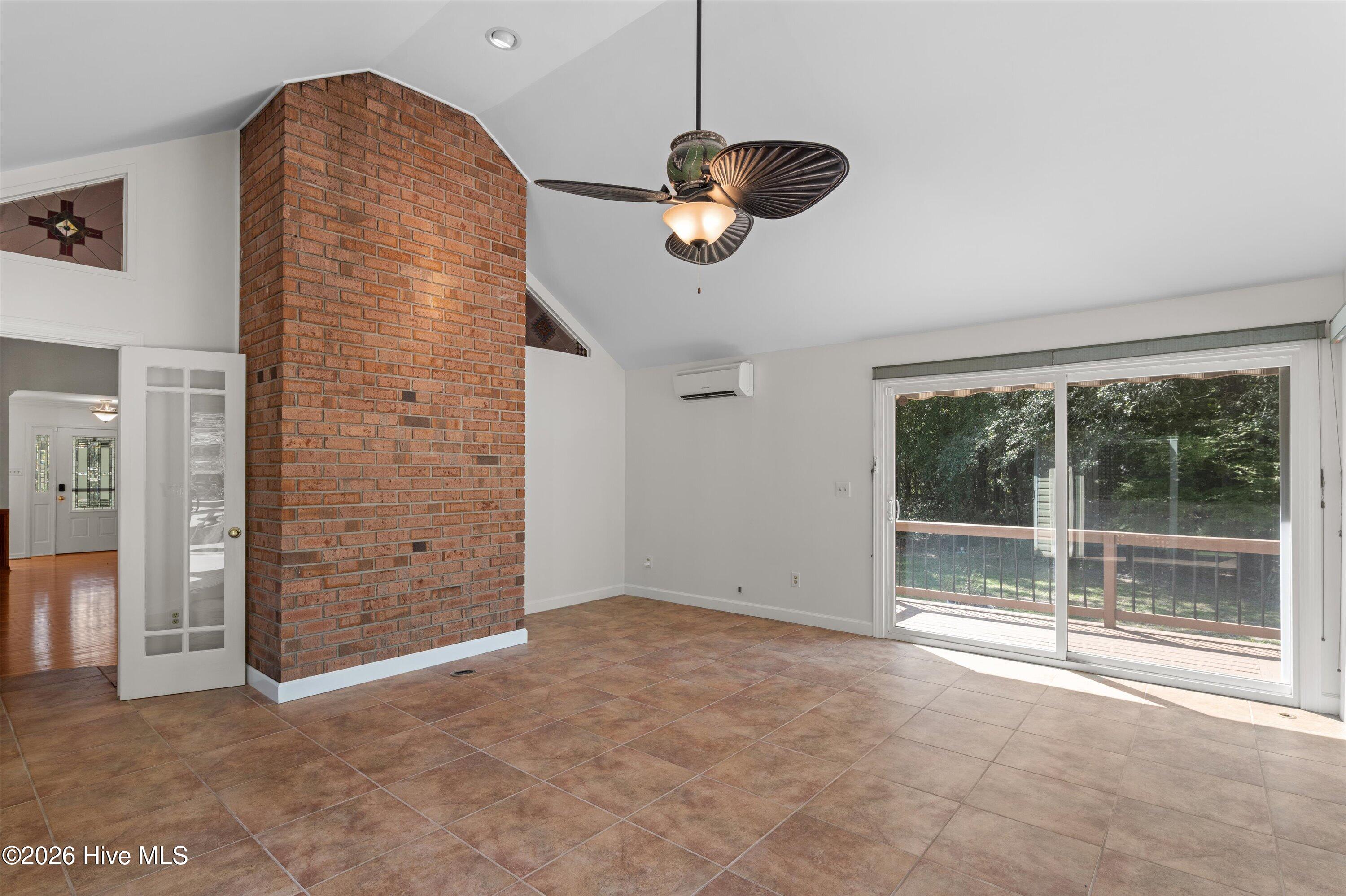 822 Woodland Drive