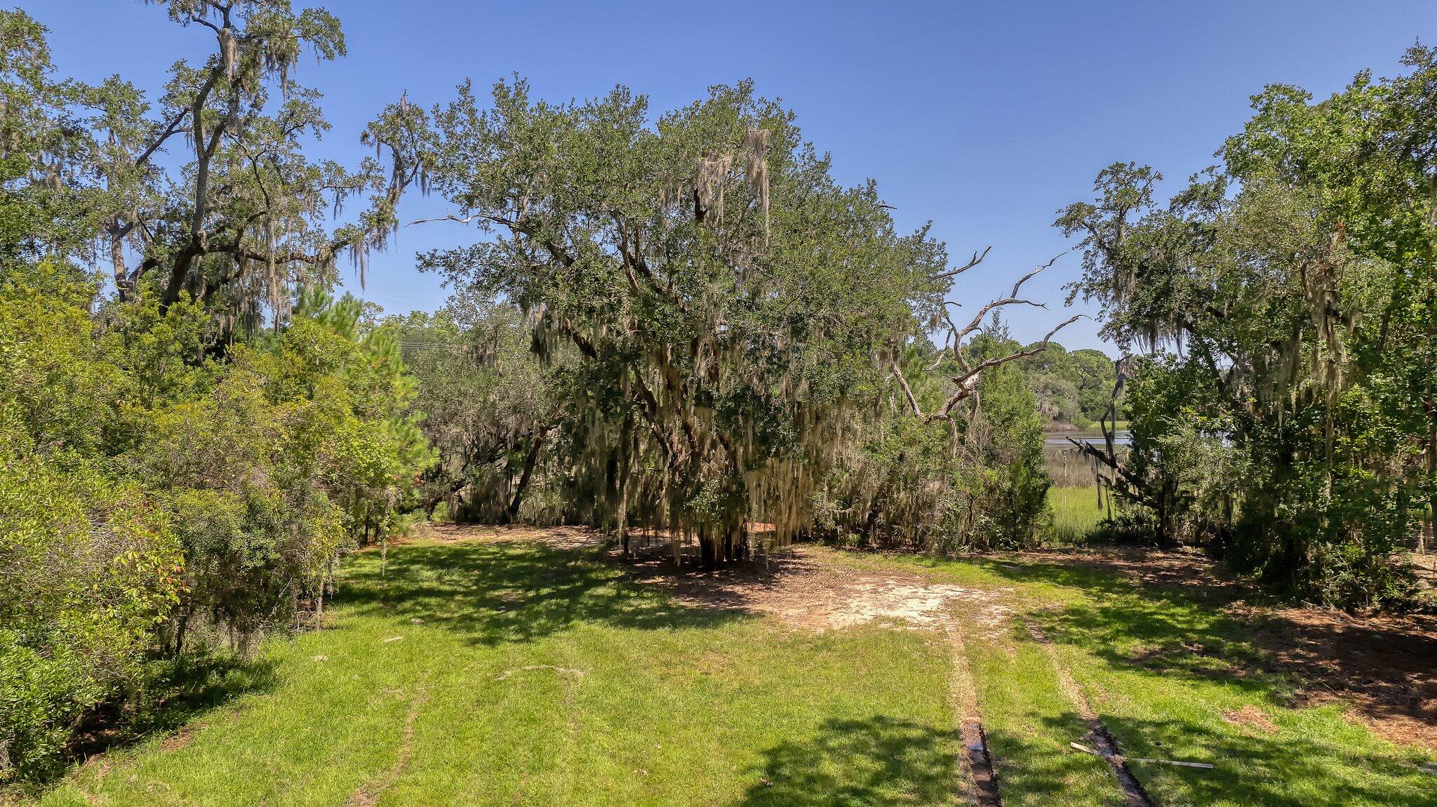 4227 Ten Shillings Way