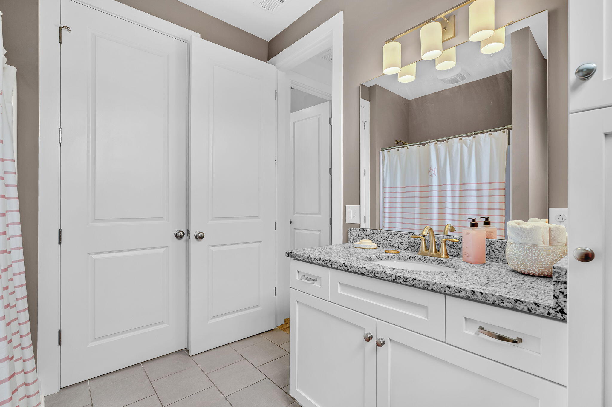 3950 Berberis Lane