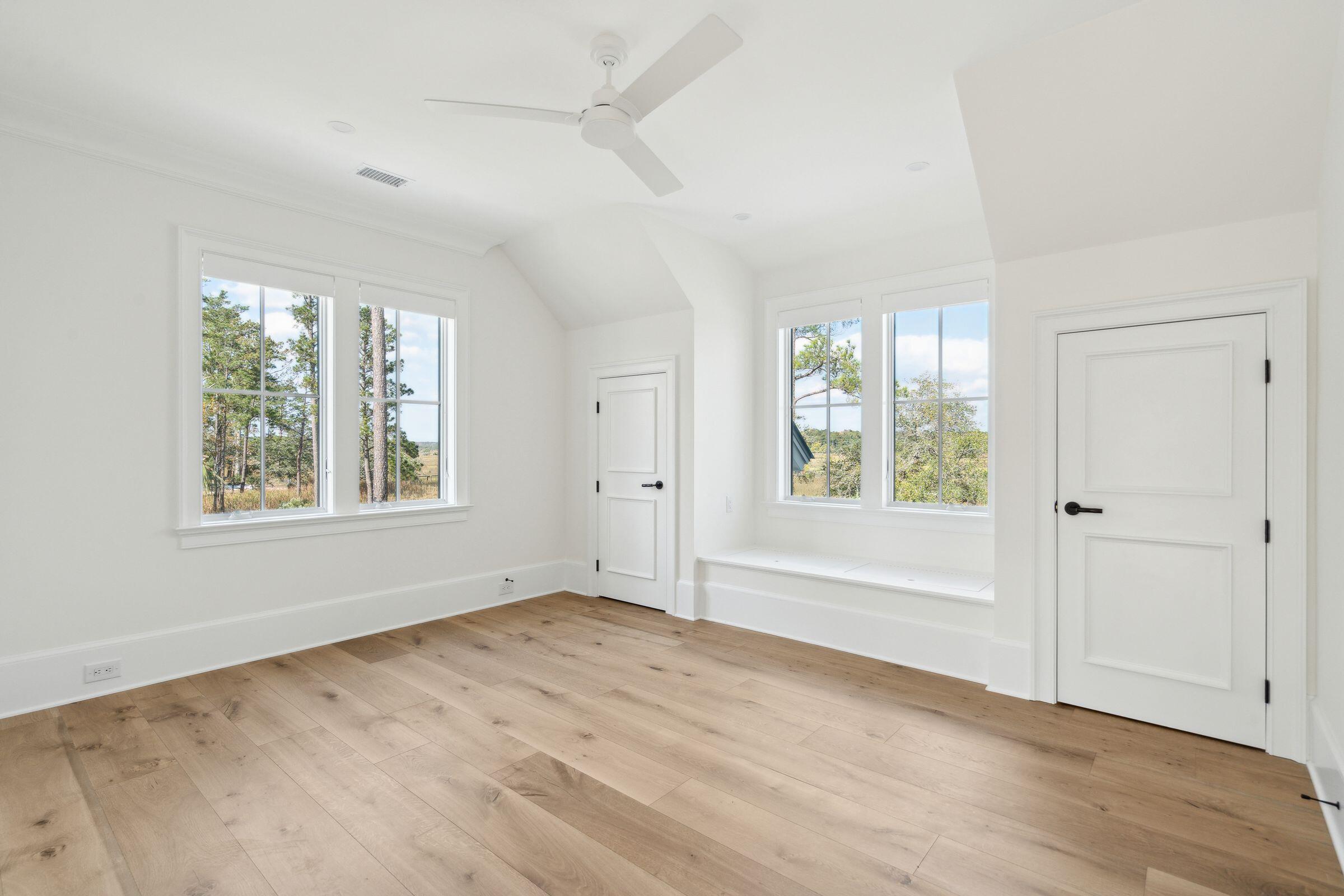 116 Peninsula Drive