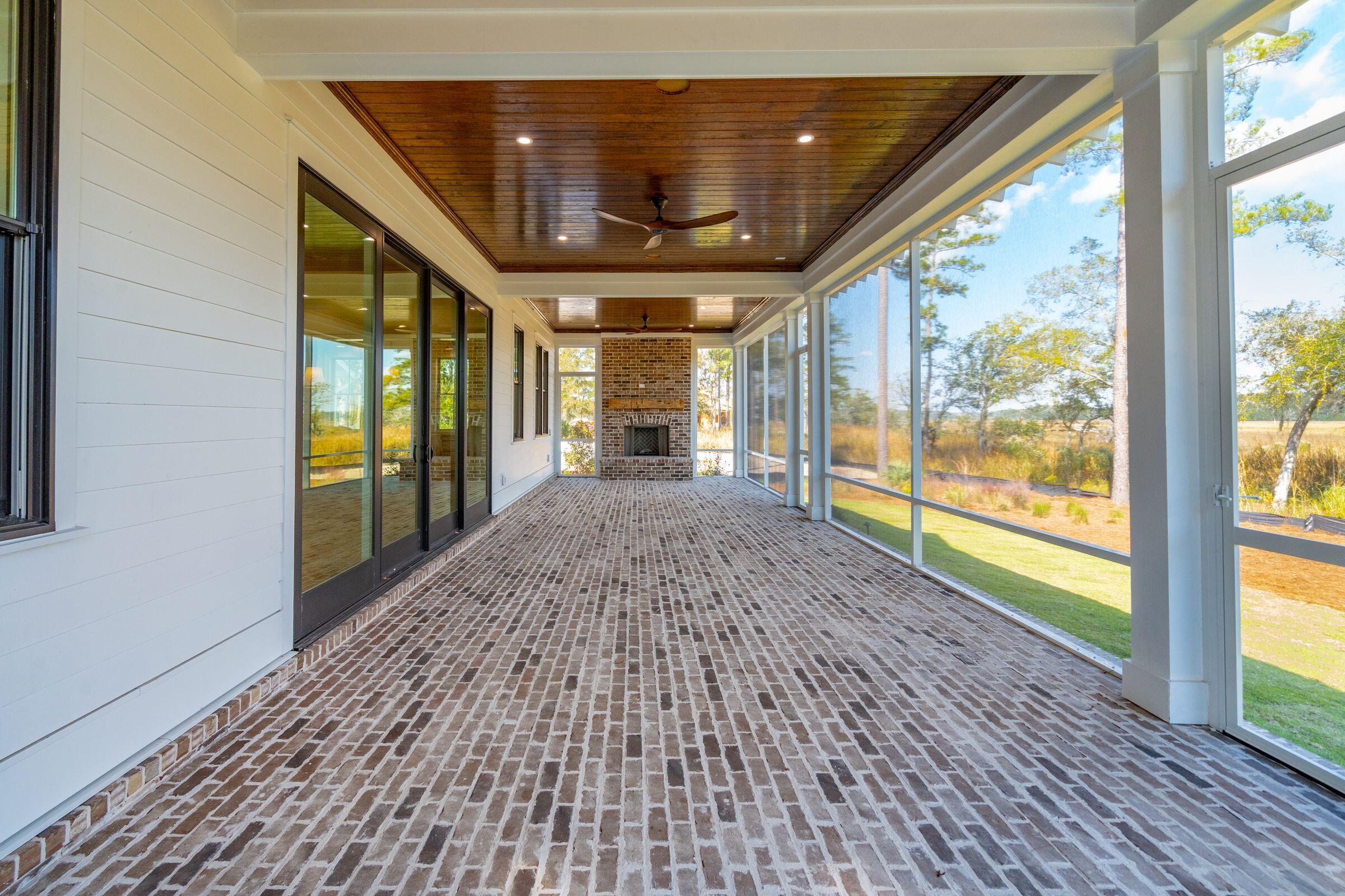 116 Peninsula Drive