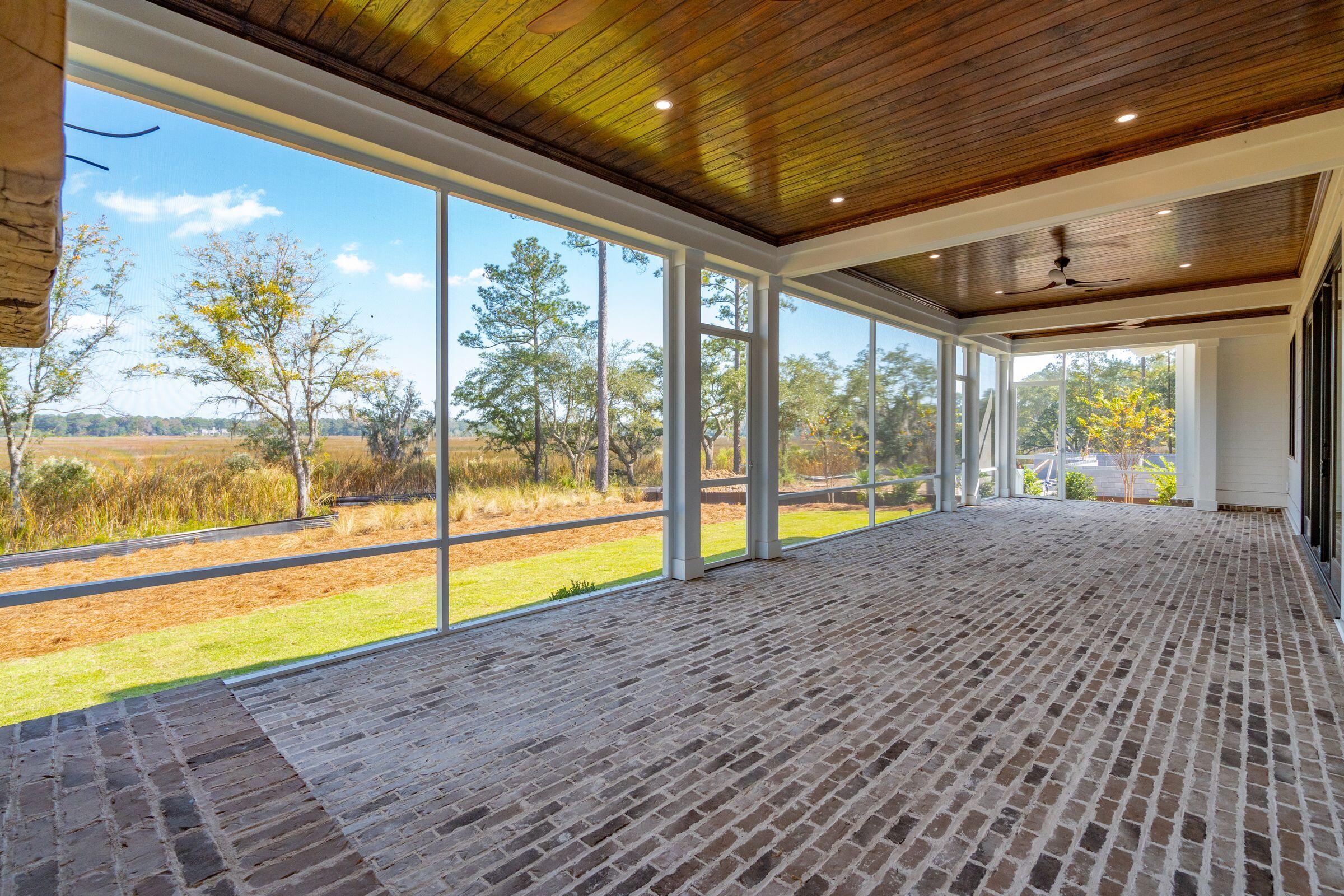 116 Peninsula Drive