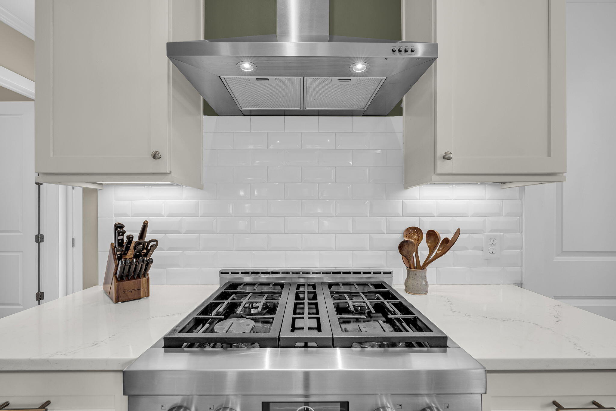 4011 Capensis Lane
