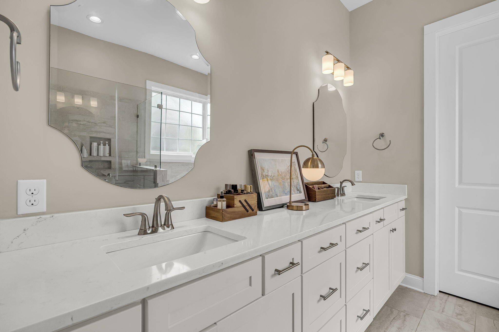 4011 Capensis Lane