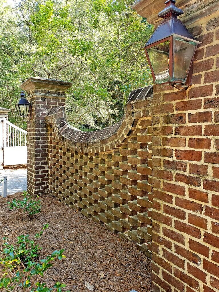 4213 Lady Banks Lane