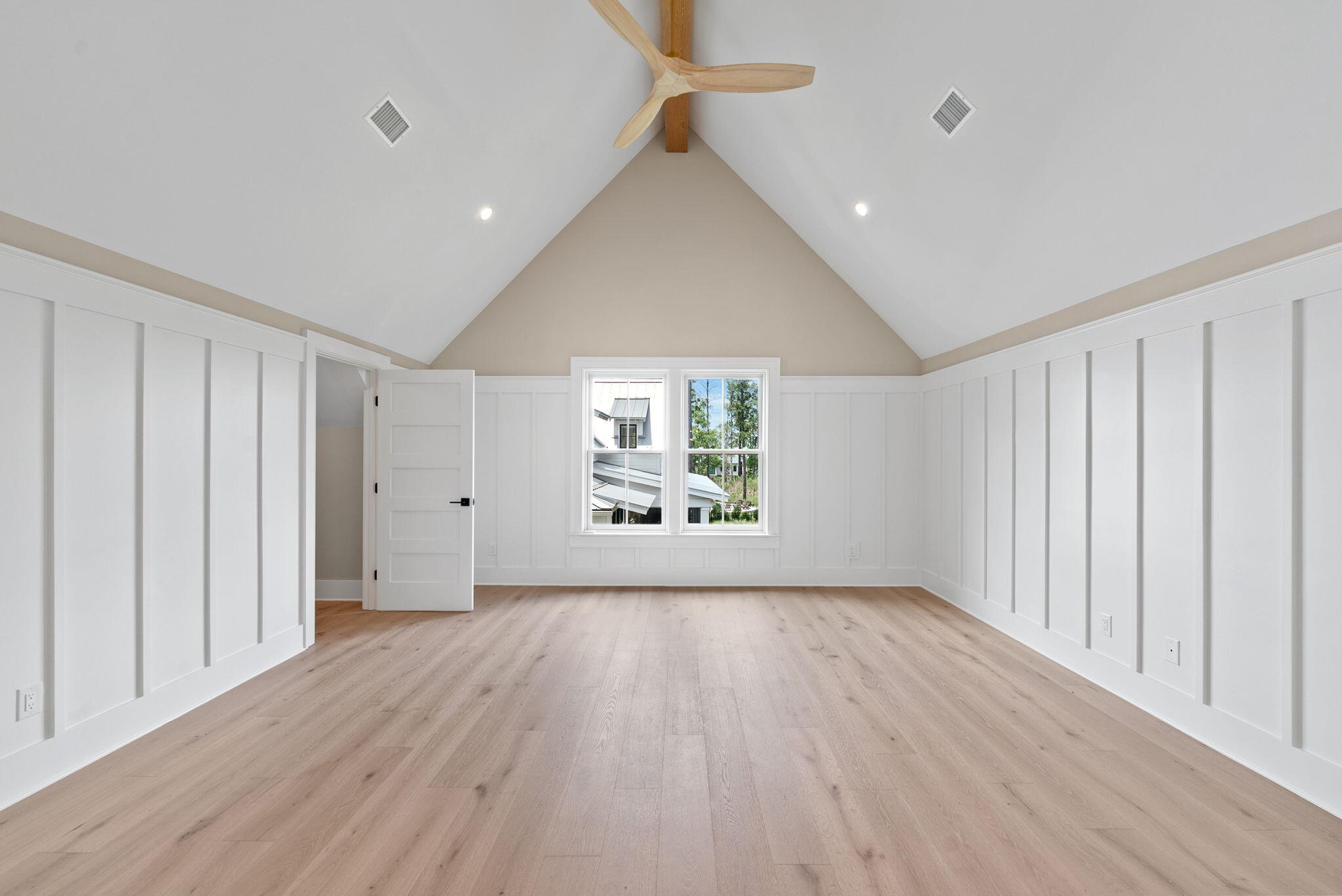 114 Peninsula Drive