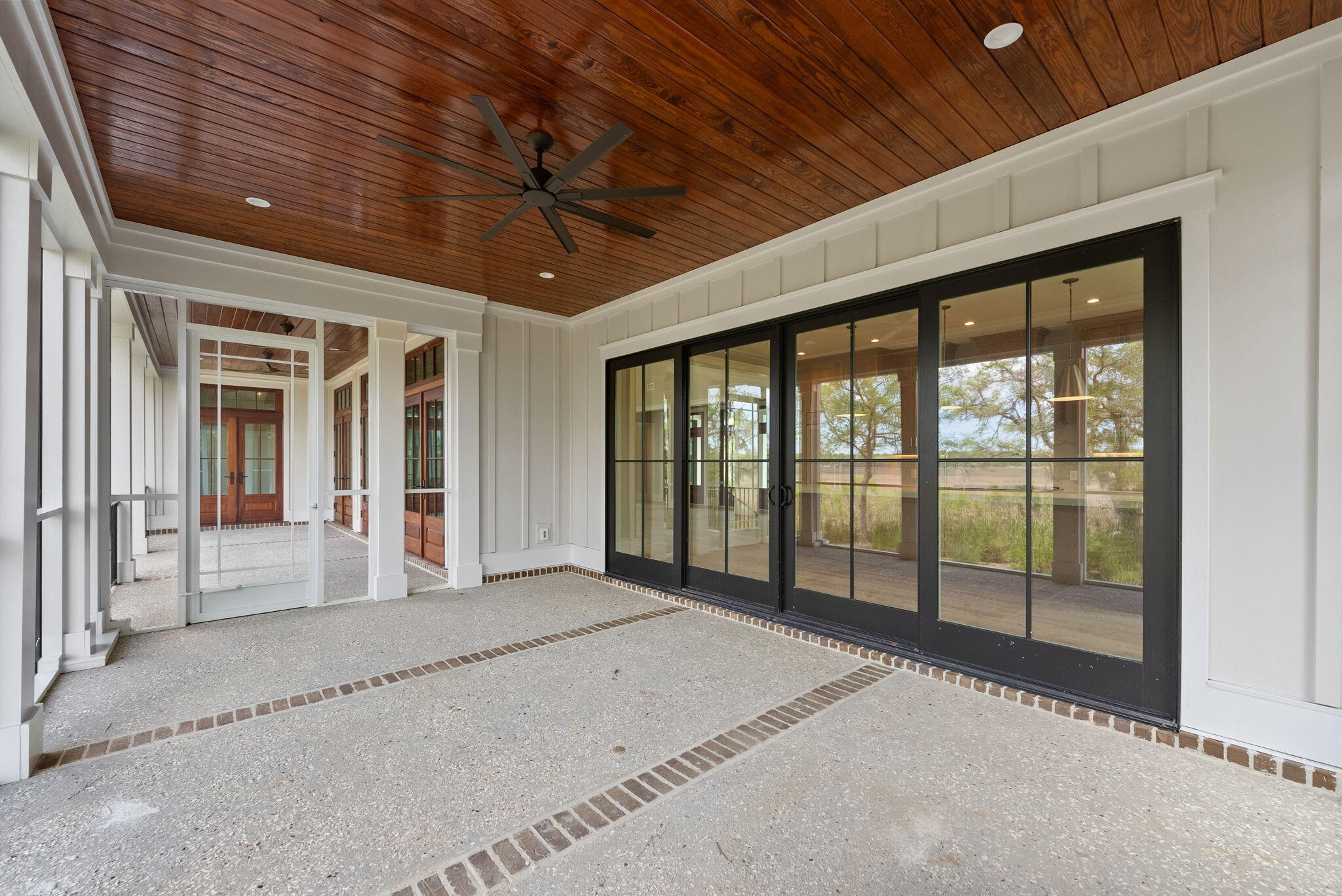 114 Peninsula Drive