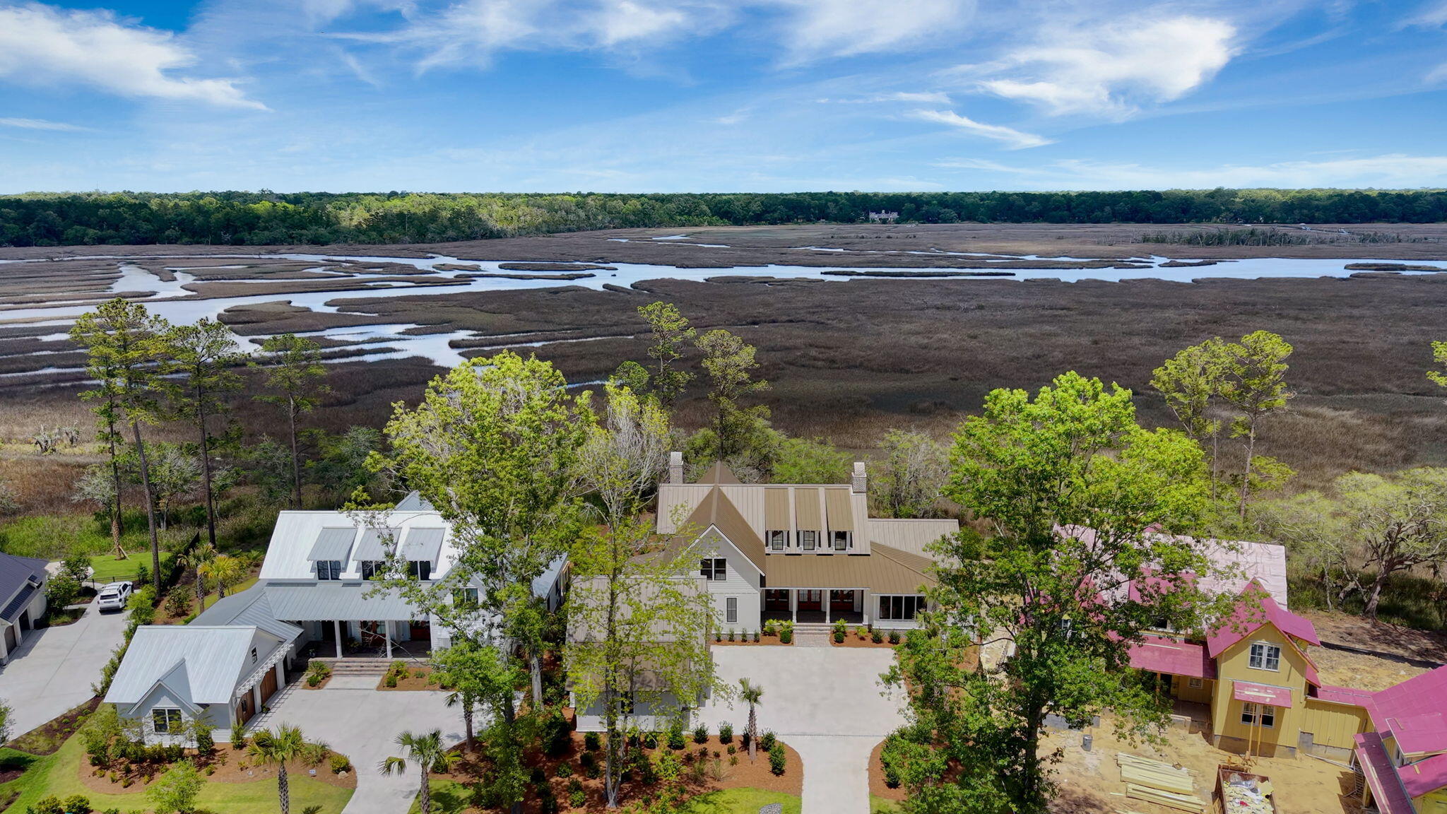 114 Peninsula Drive