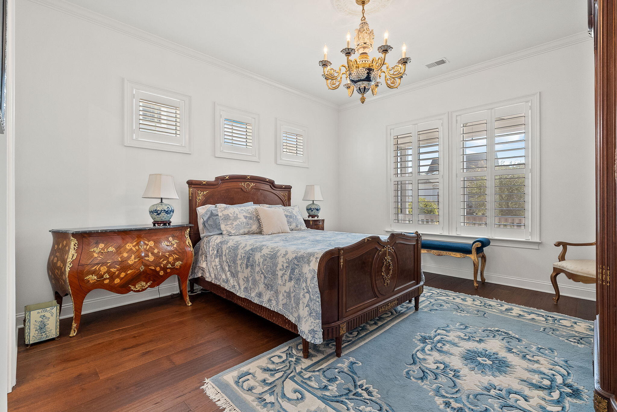 3998 Capensis Lane