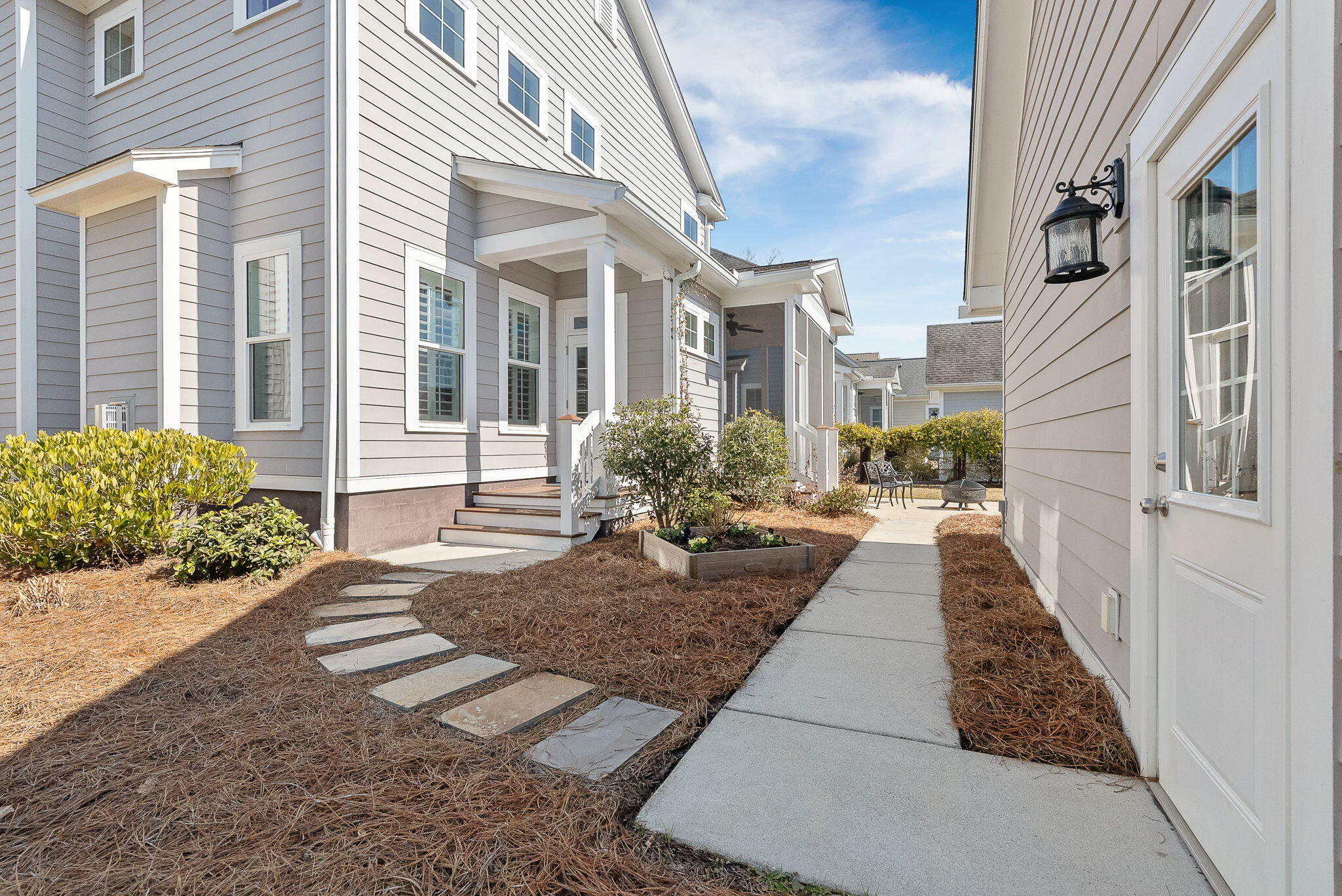 3998 Capensis Lane