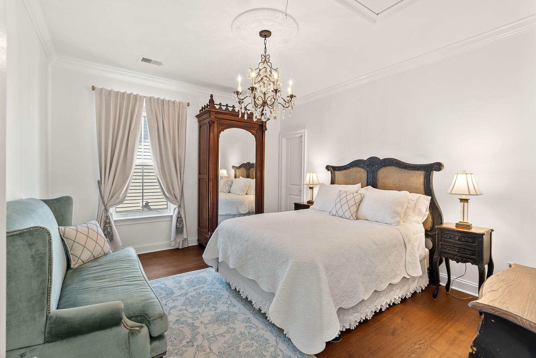 3998 Capensis Lane
