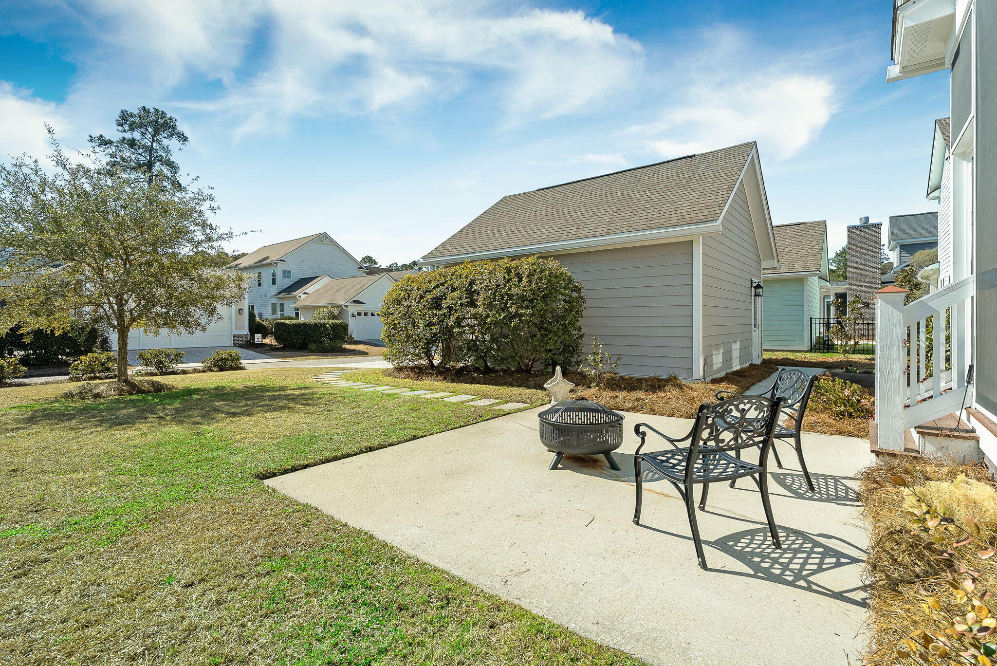 3998 Capensis Lane