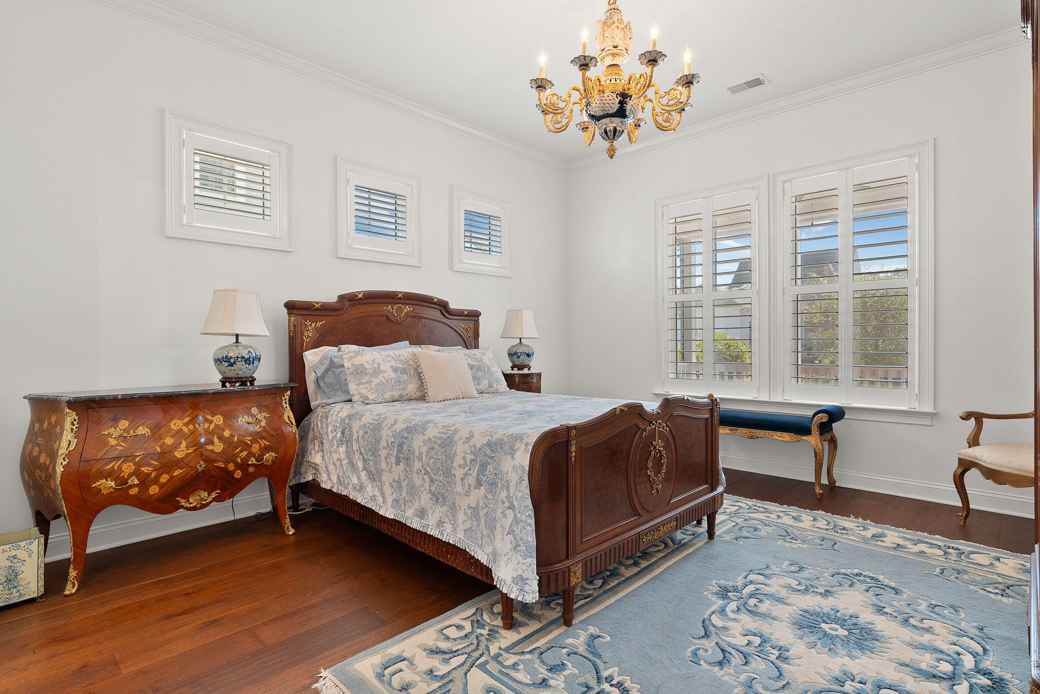 3998 Capensis Lane