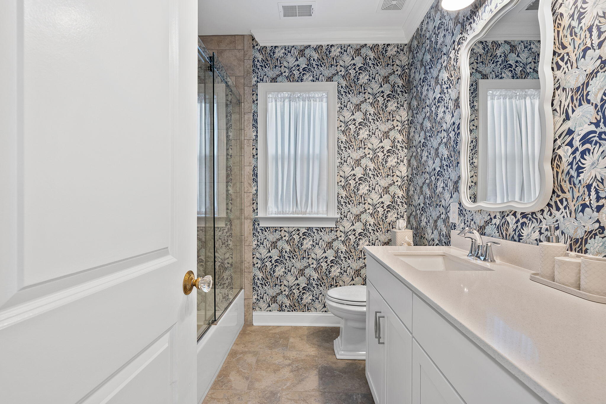 3998 Capensis Lane