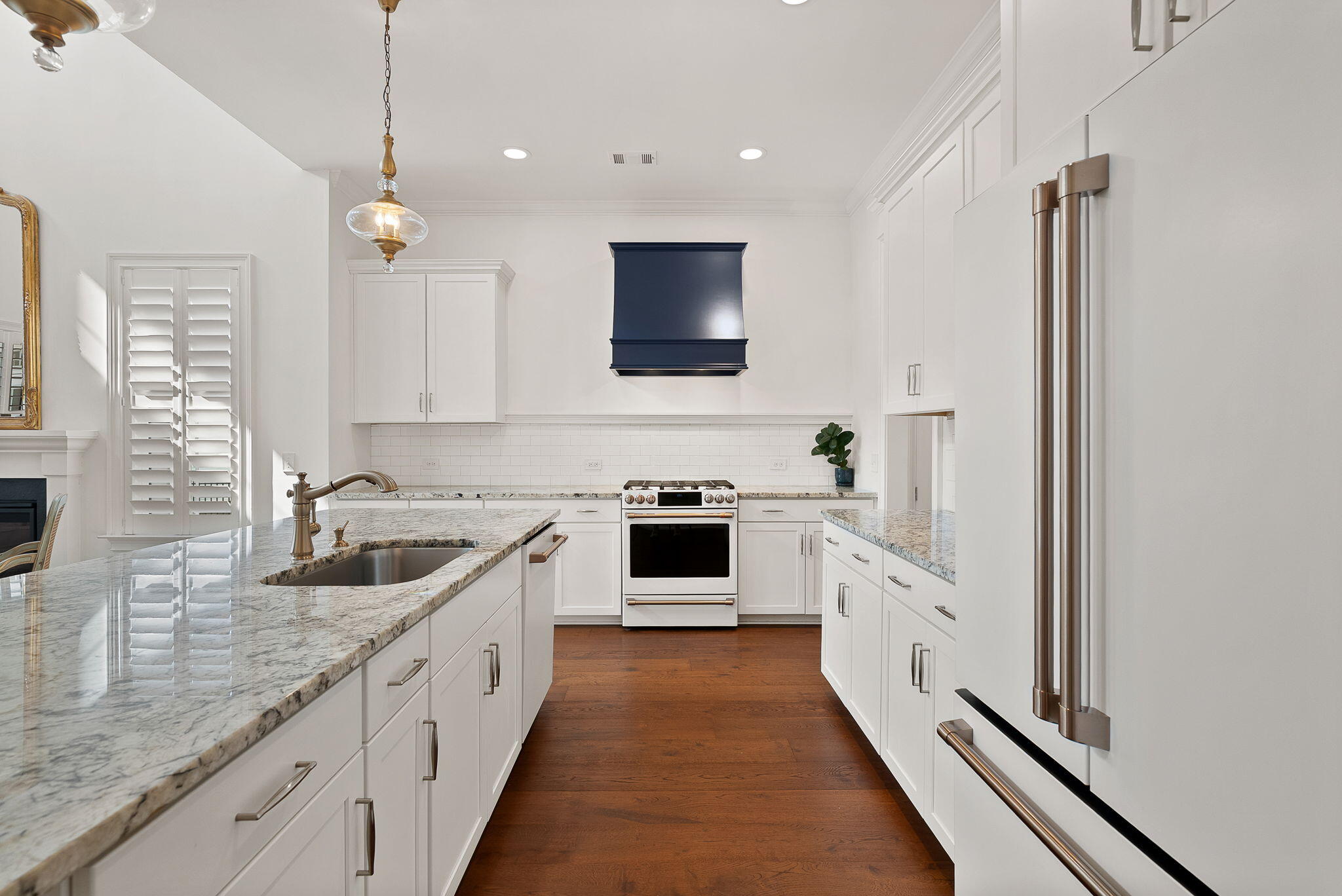 3998 Capensis Lane