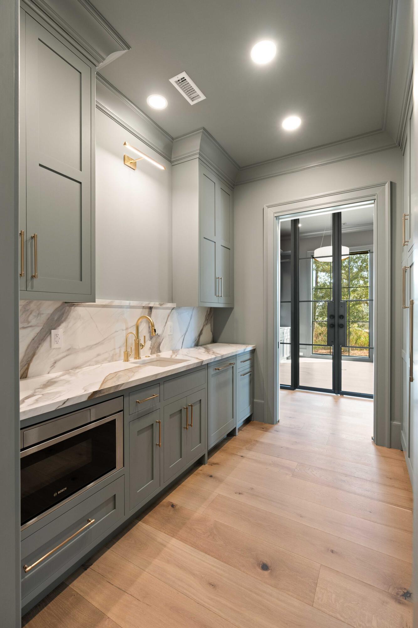 4368 Lady Banks Lane