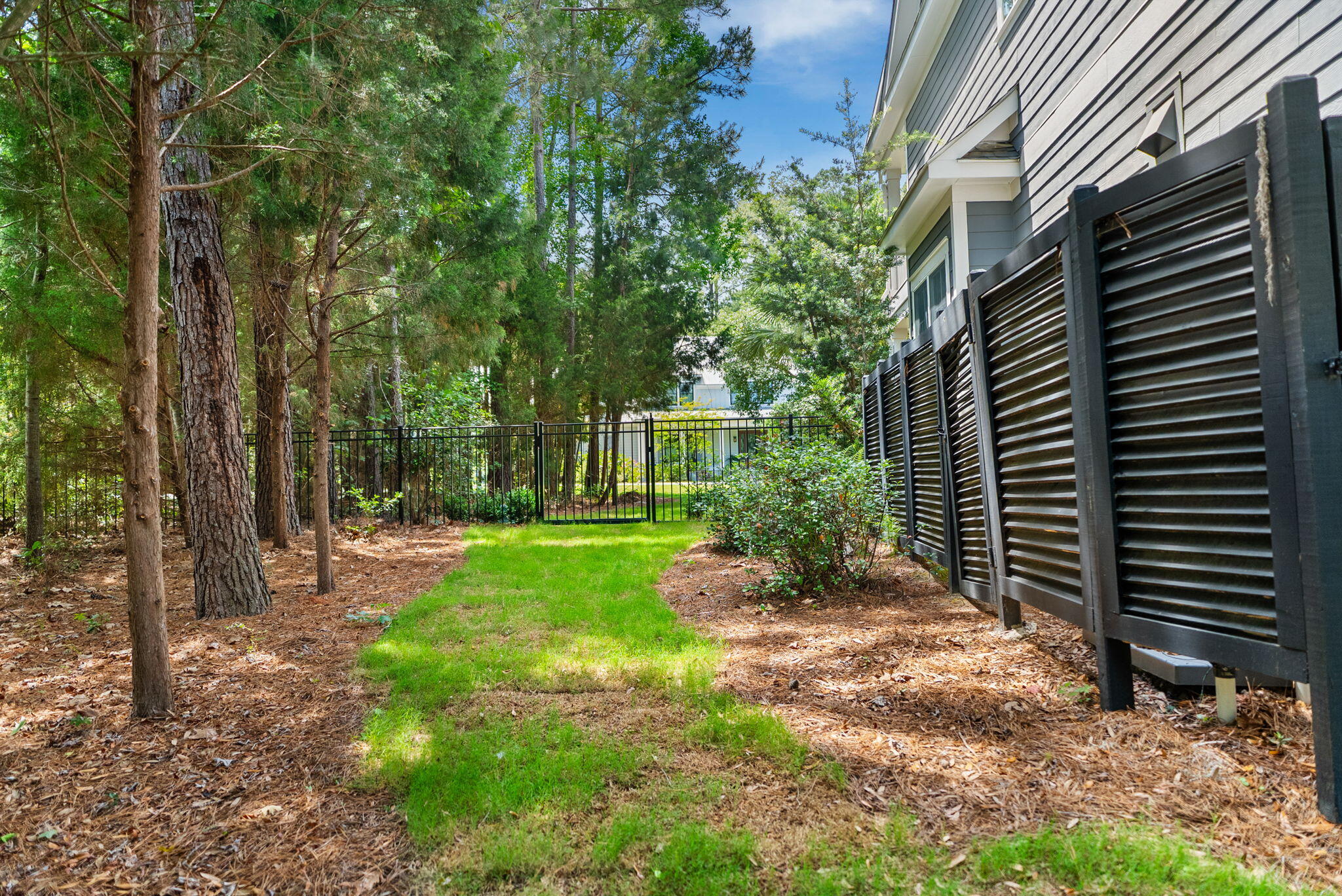 4385 Ten Shillings Way