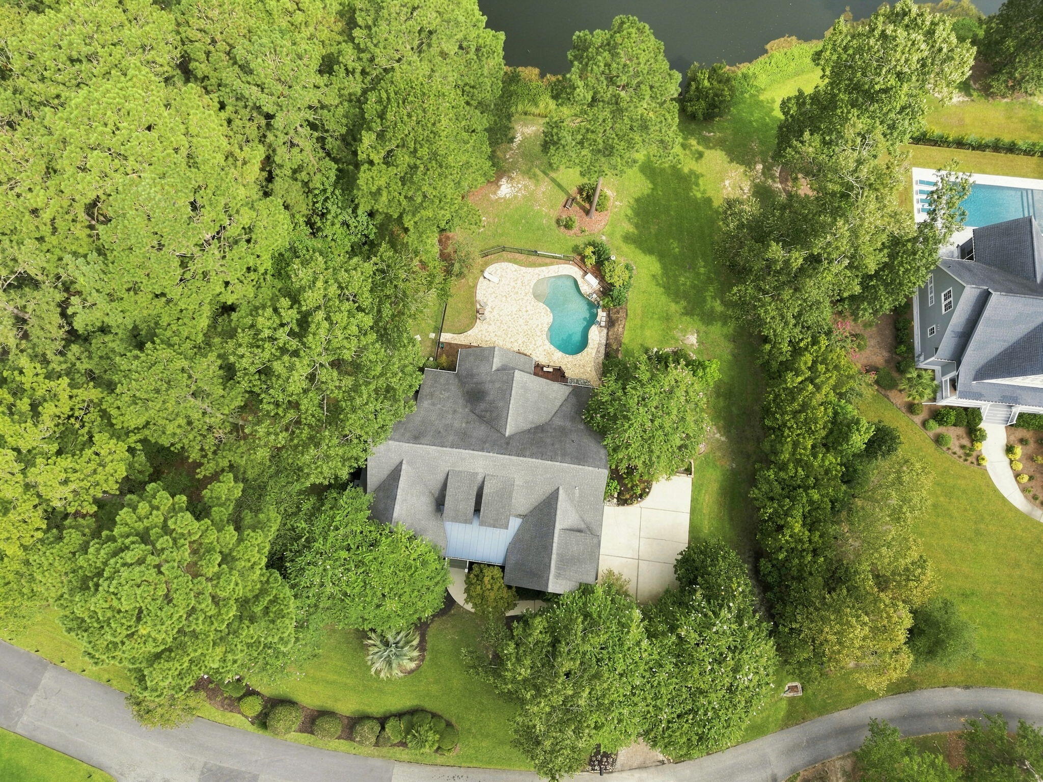 4142 Ten Shillings Way