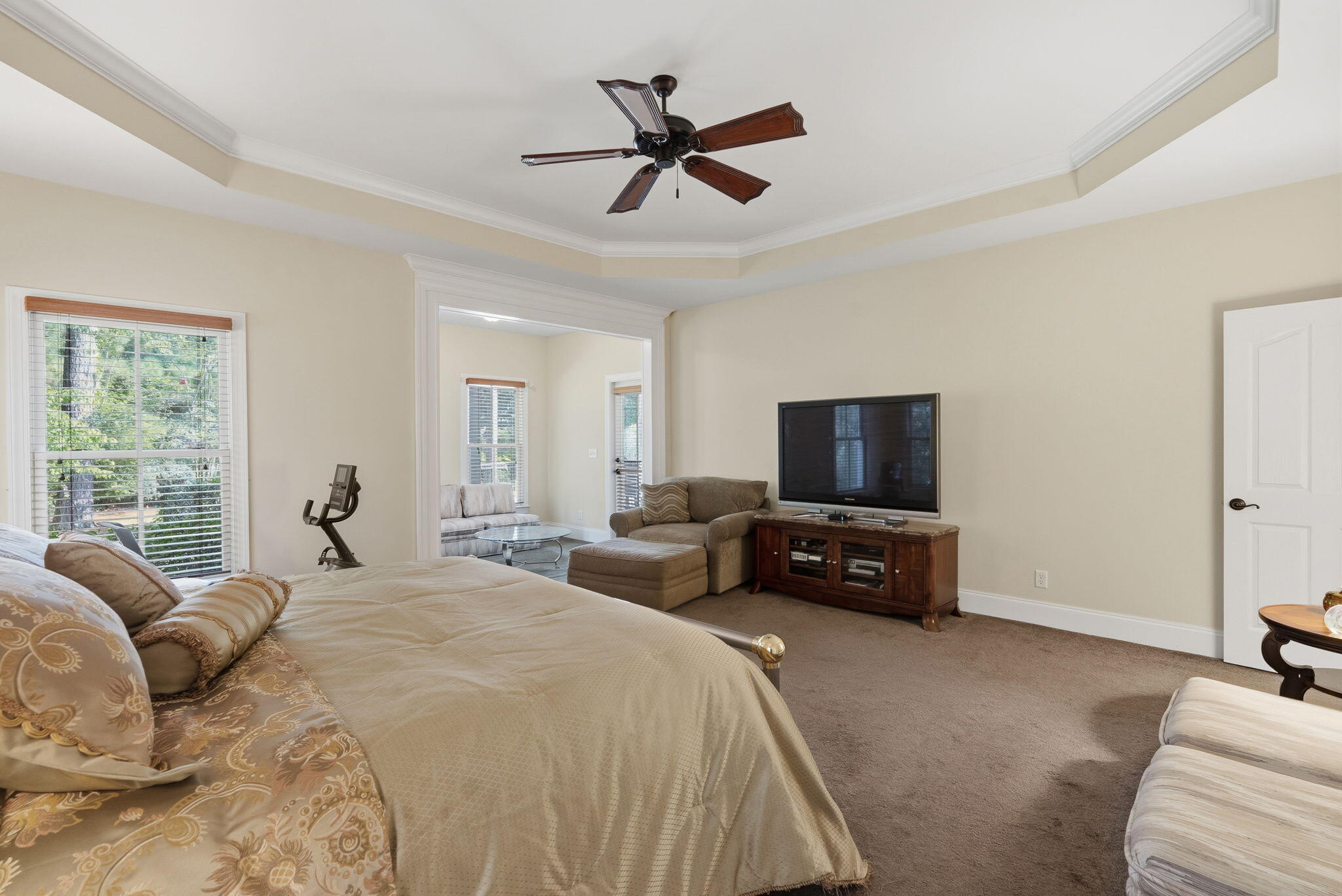 4142 Ten Shillings Way