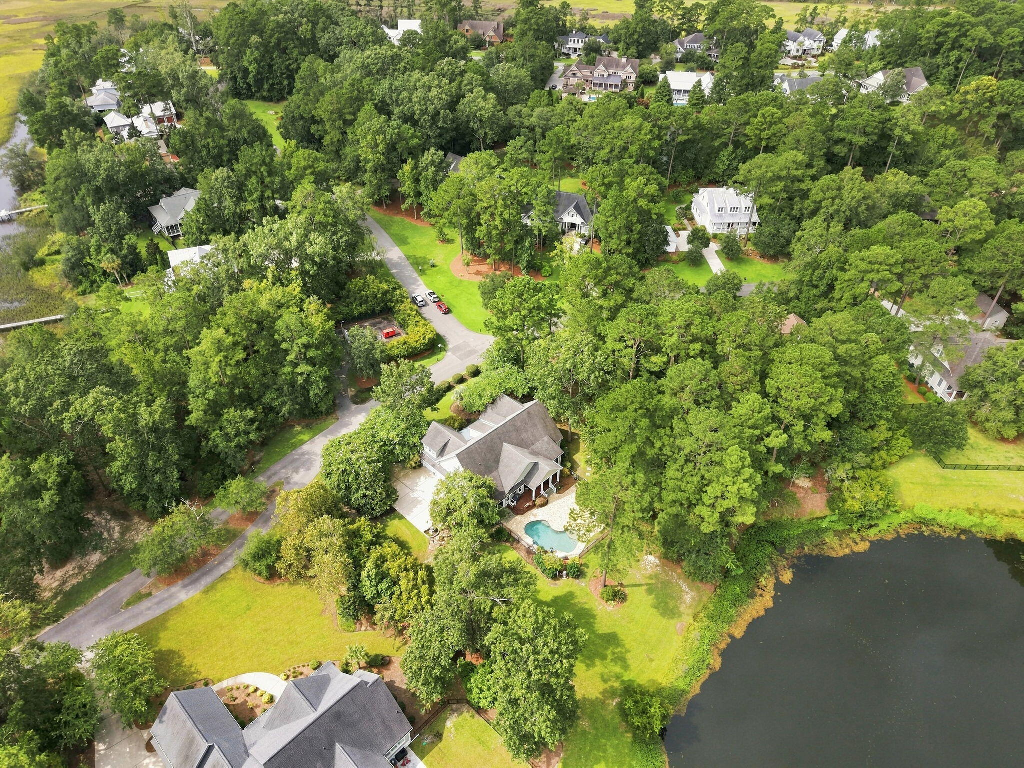 4142 Ten Shillings Way