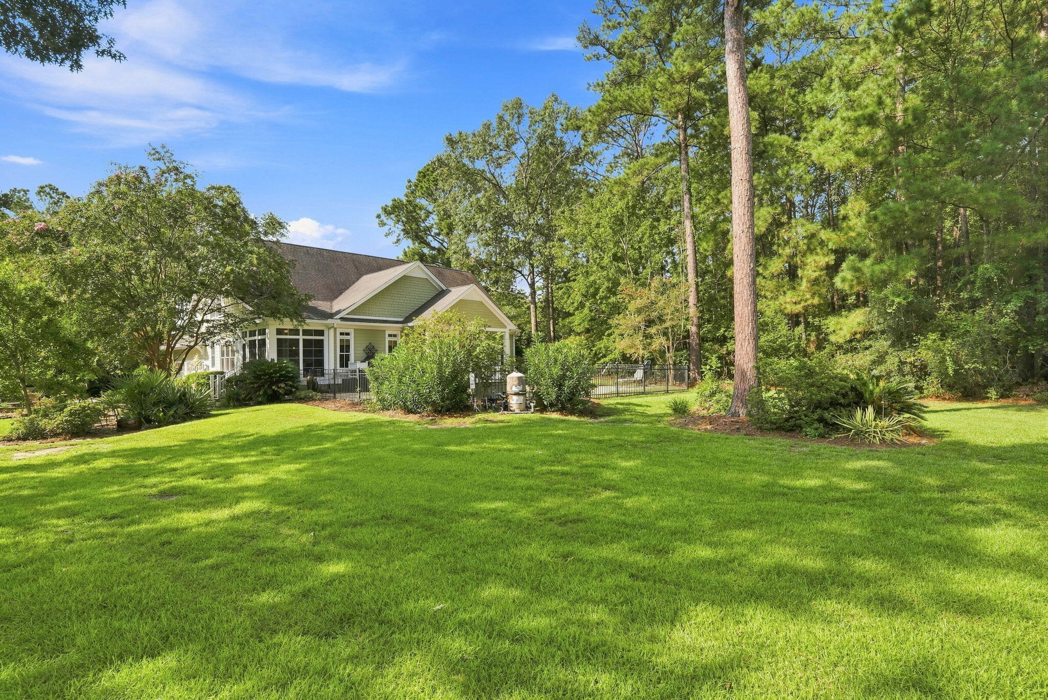4142 Ten Shillings Way