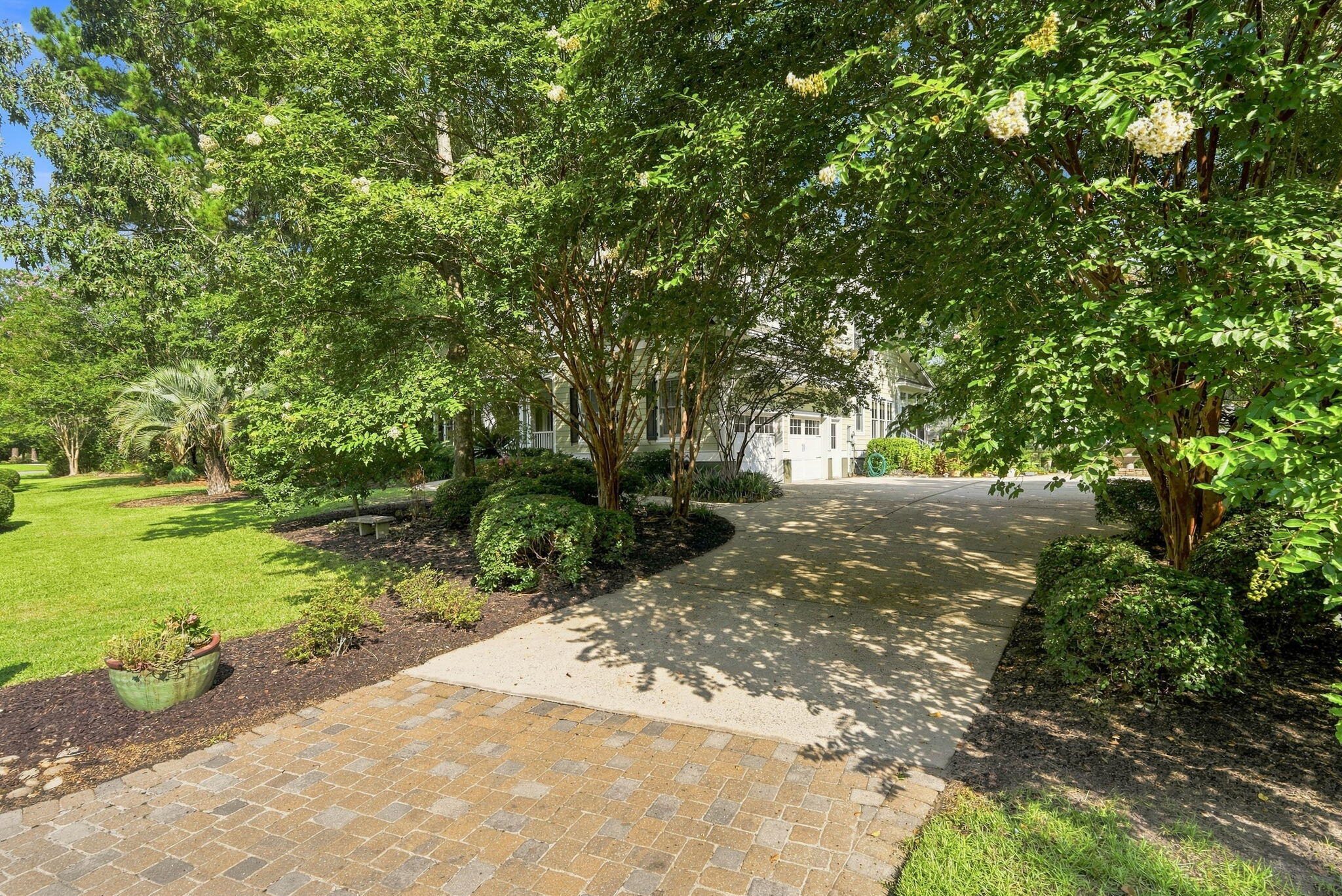 4142 Ten Shillings Way