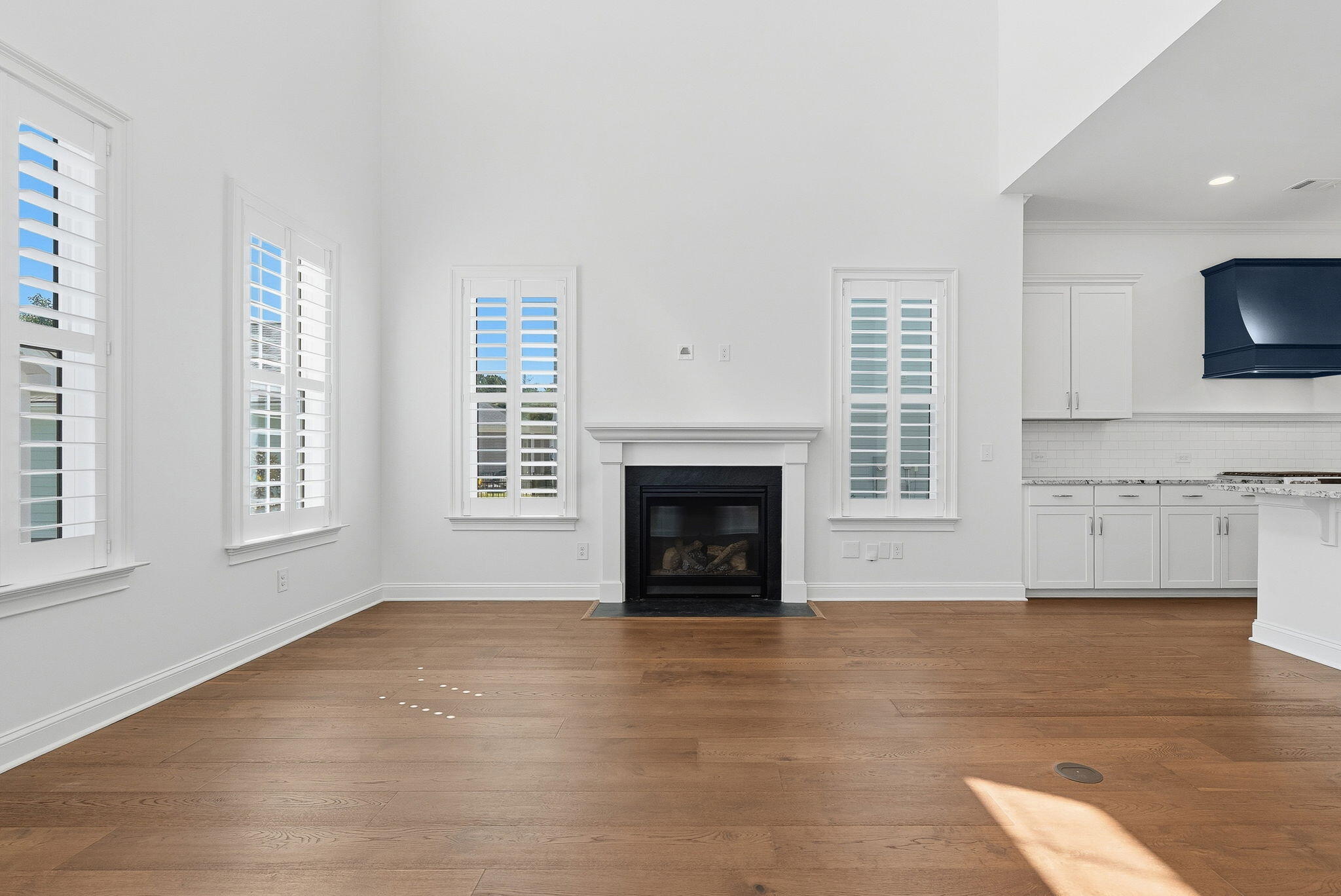 3998 Capensis Lane