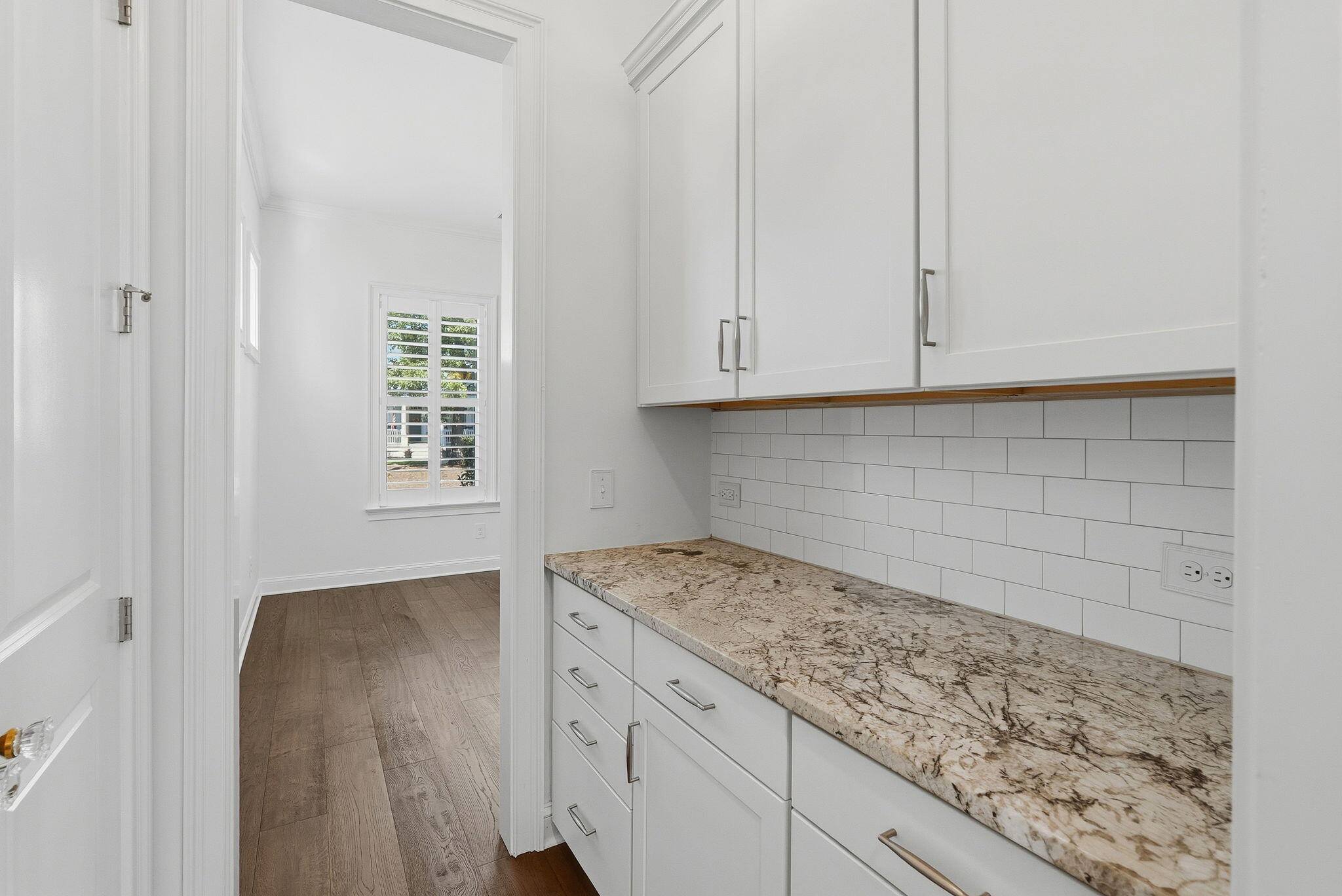 3998 Capensis Lane