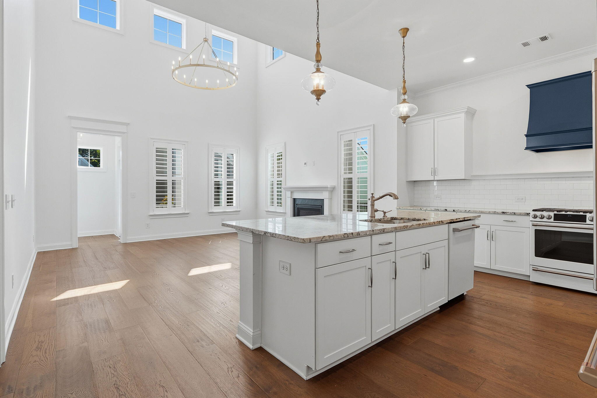 3998 Capensis Lane
